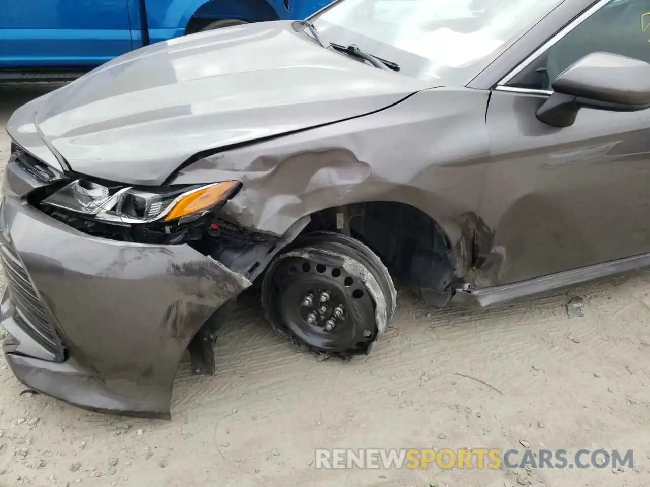 9 Photograph of a damaged car 4T1B11HK4KU266503 TOYOTA CAMRY 2019