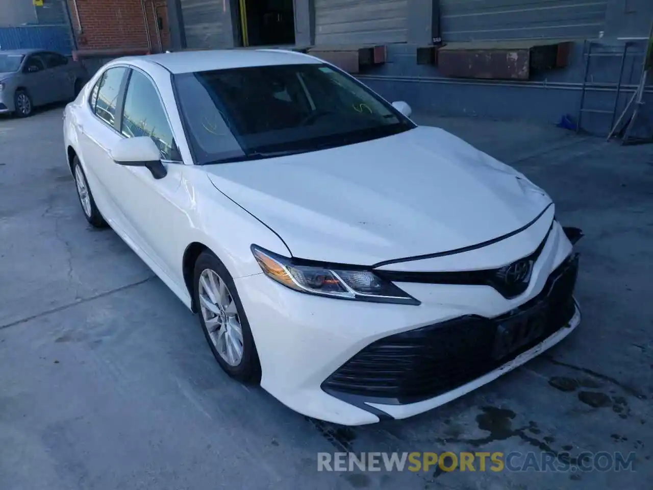 1 Photograph of a damaged car 4T1B11HK4KU268297 TOYOTA CAMRY 2019