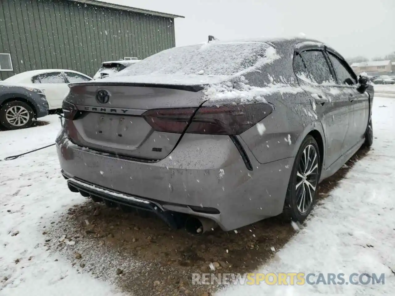 4 Photograph of a damaged car 4T1B11HK4KU270583 TOYOTA CAMRY 2019