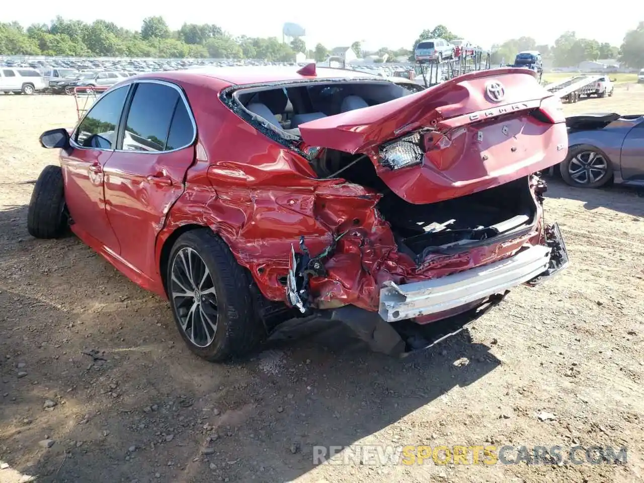 3 Photograph of a damaged car 4T1B11HK4KU270762 TOYOTA CAMRY 2019