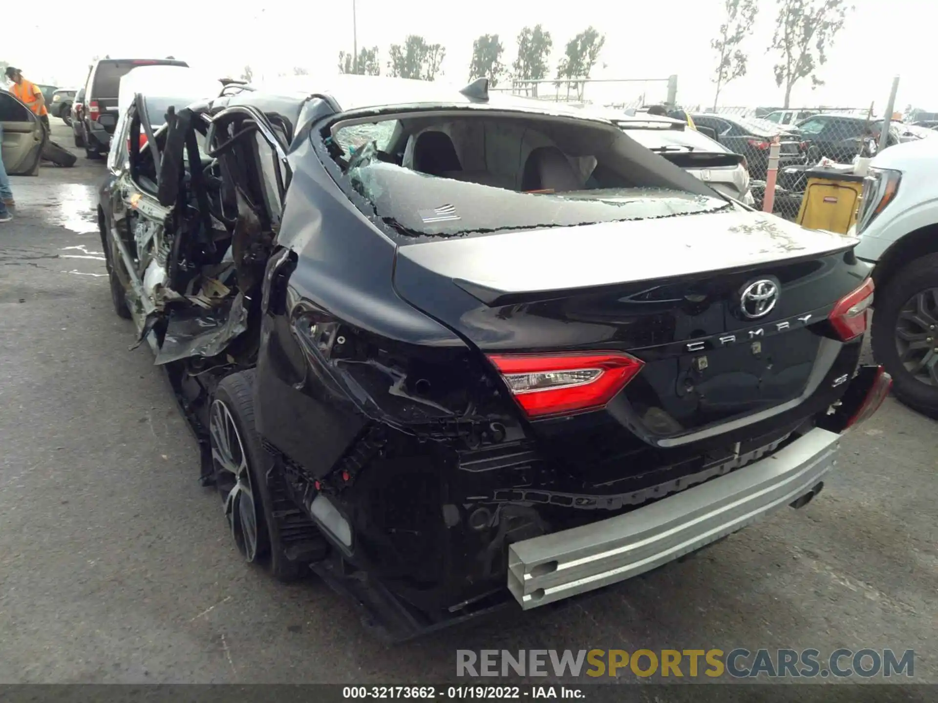 3 Photograph of a damaged car 4T1B11HK4KU271457 TOYOTA CAMRY 2019