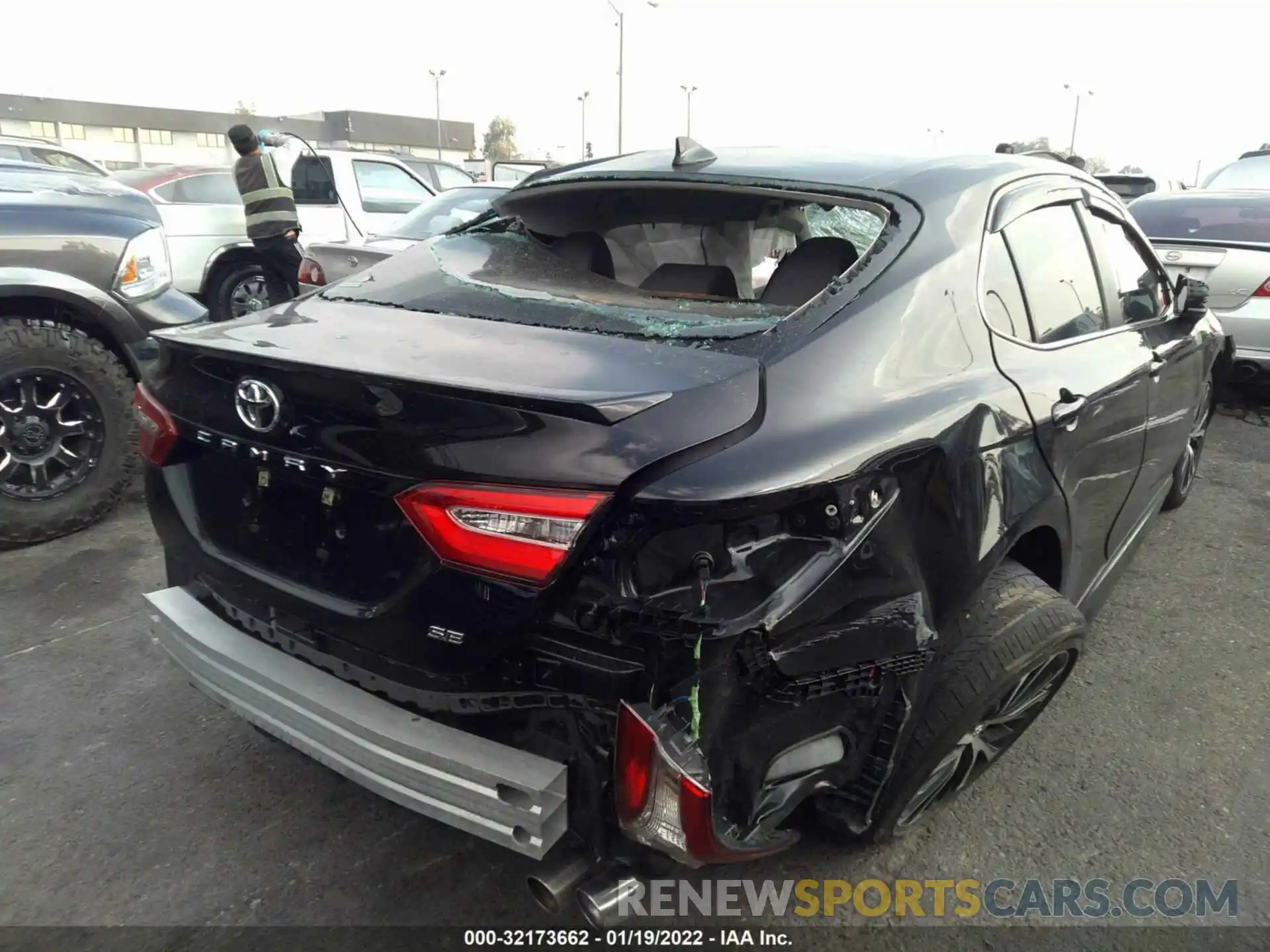 4 Photograph of a damaged car 4T1B11HK4KU271457 TOYOTA CAMRY 2019