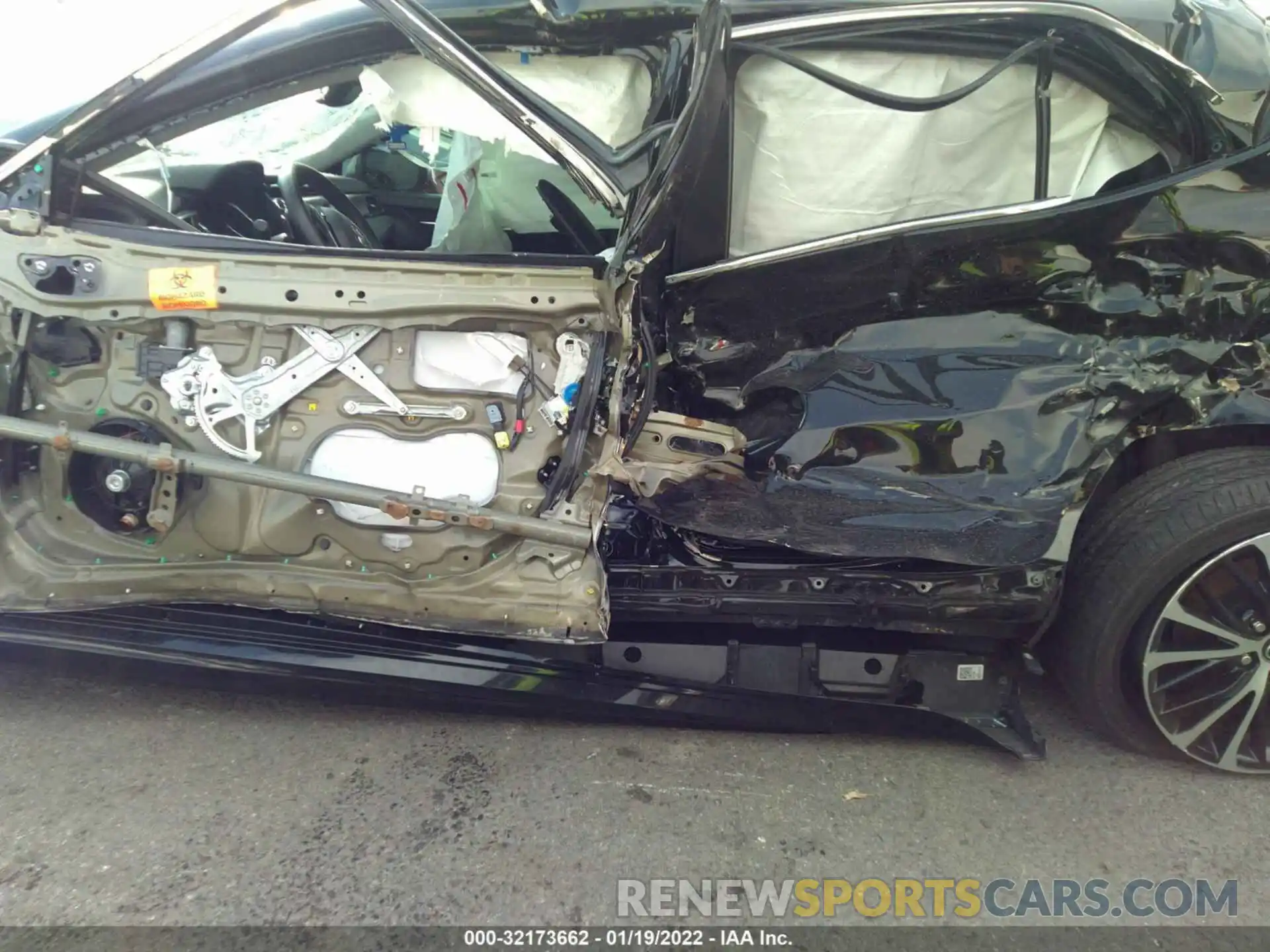 6 Photograph of a damaged car 4T1B11HK4KU271457 TOYOTA CAMRY 2019