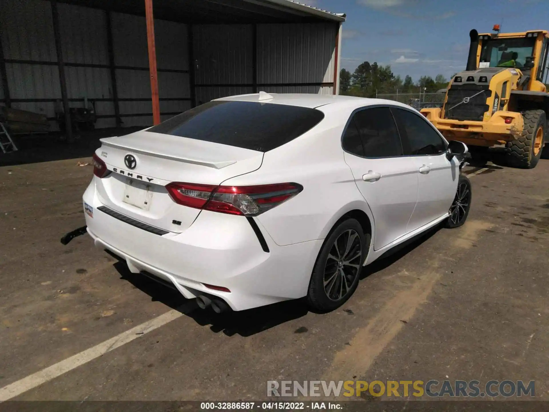 4 Фотография поврежденного автомобиля 4T1B11HK4KU272110 TOYOTA CAMRY 2019