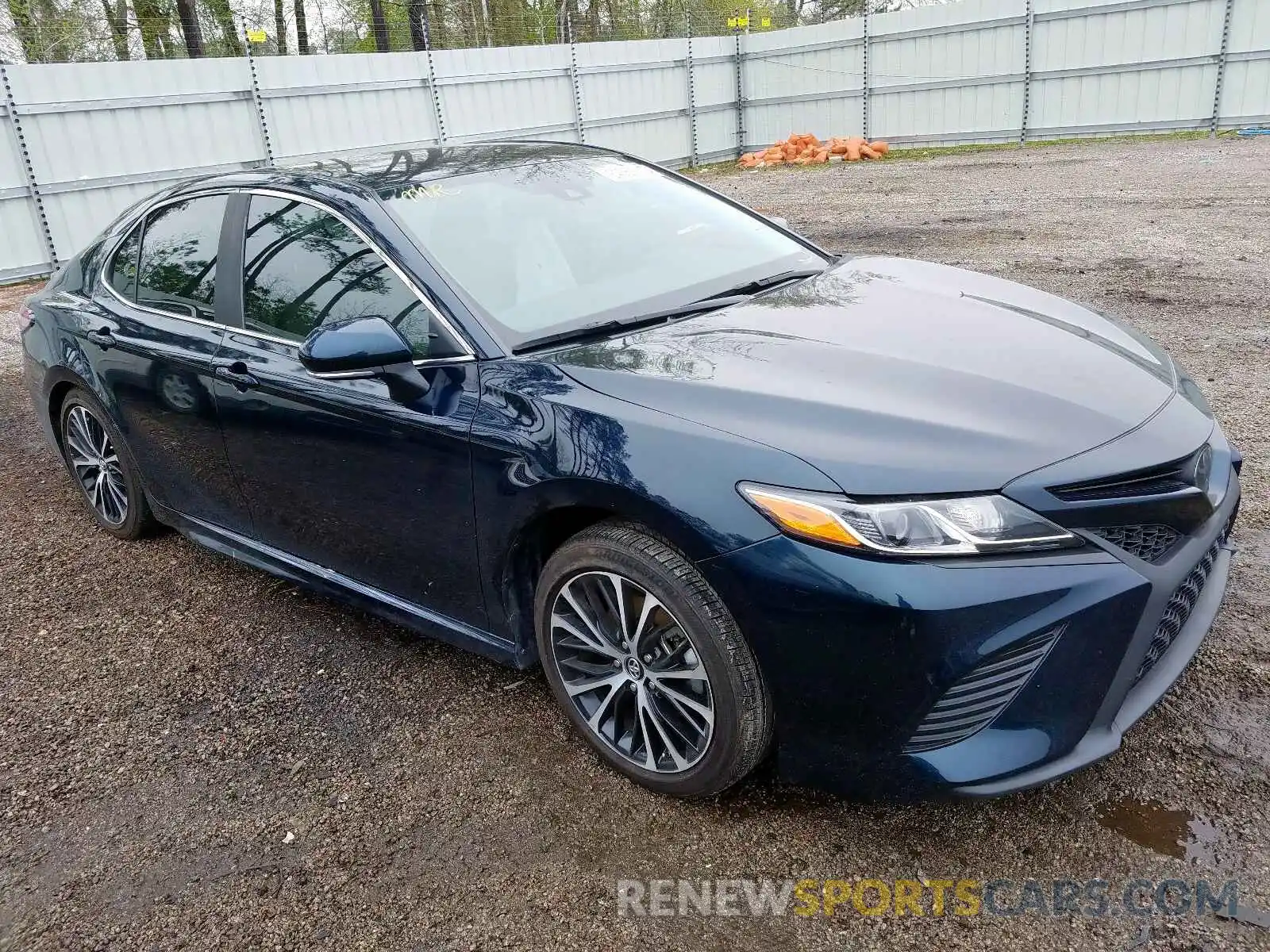 1 Photograph of a damaged car 4T1B11HK4KU275203 TOYOTA CAMRY 2019