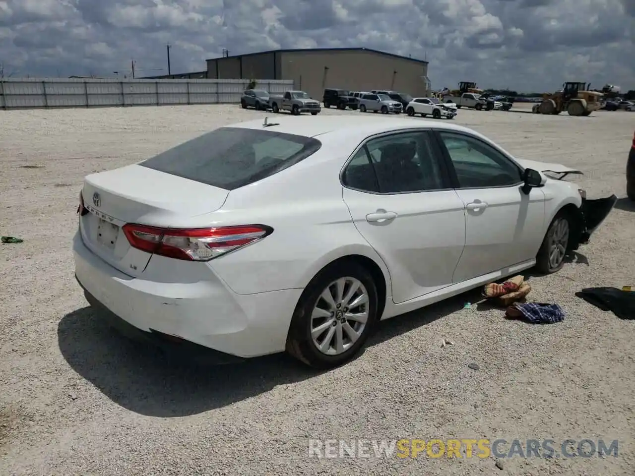 4 Photograph of a damaged car 4T1B11HK4KU275895 TOYOTA CAMRY 2019