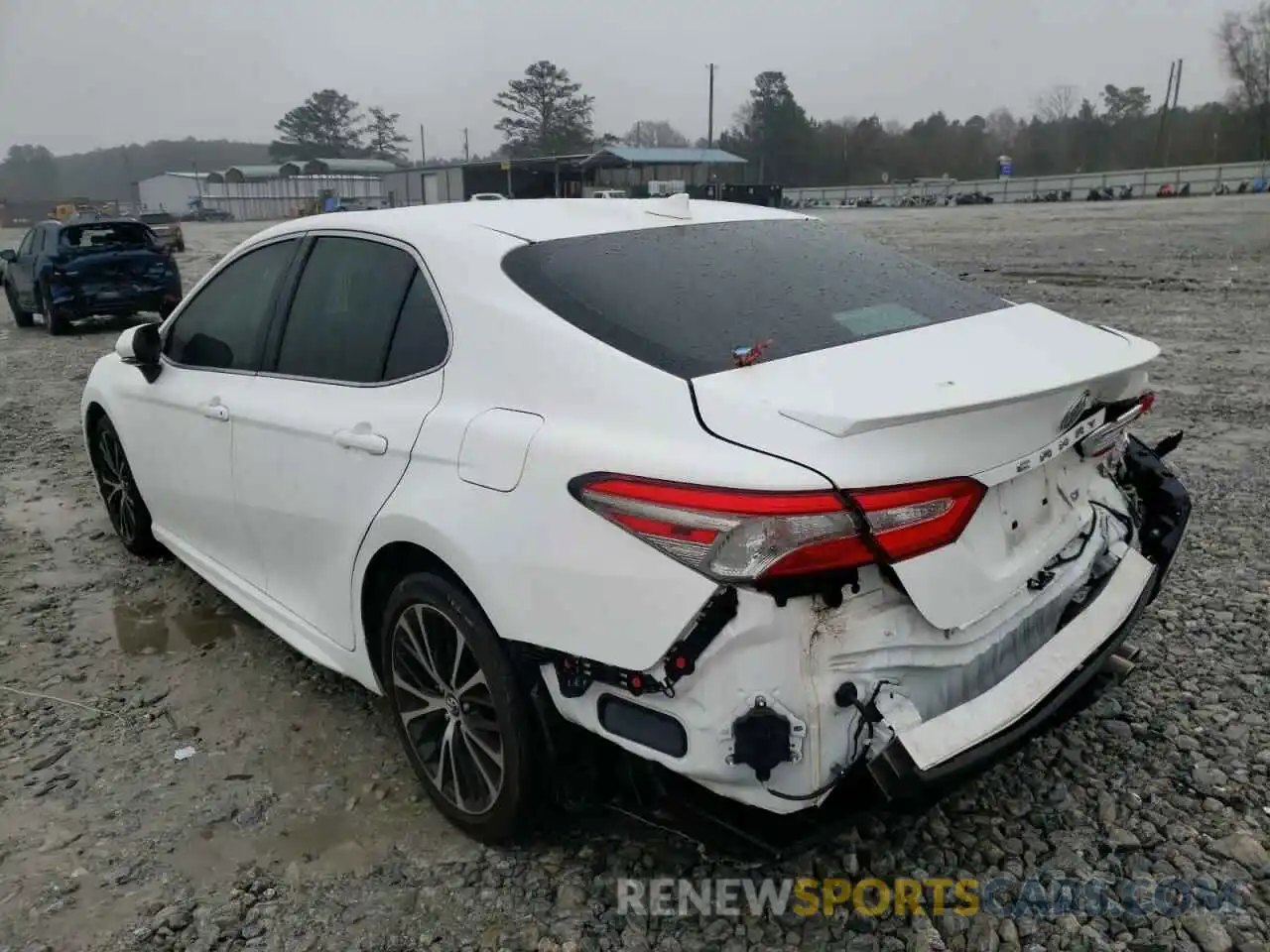 3 Фотография поврежденного автомобиля 4T1B11HK4KU278876 TOYOTA CAMRY 2019