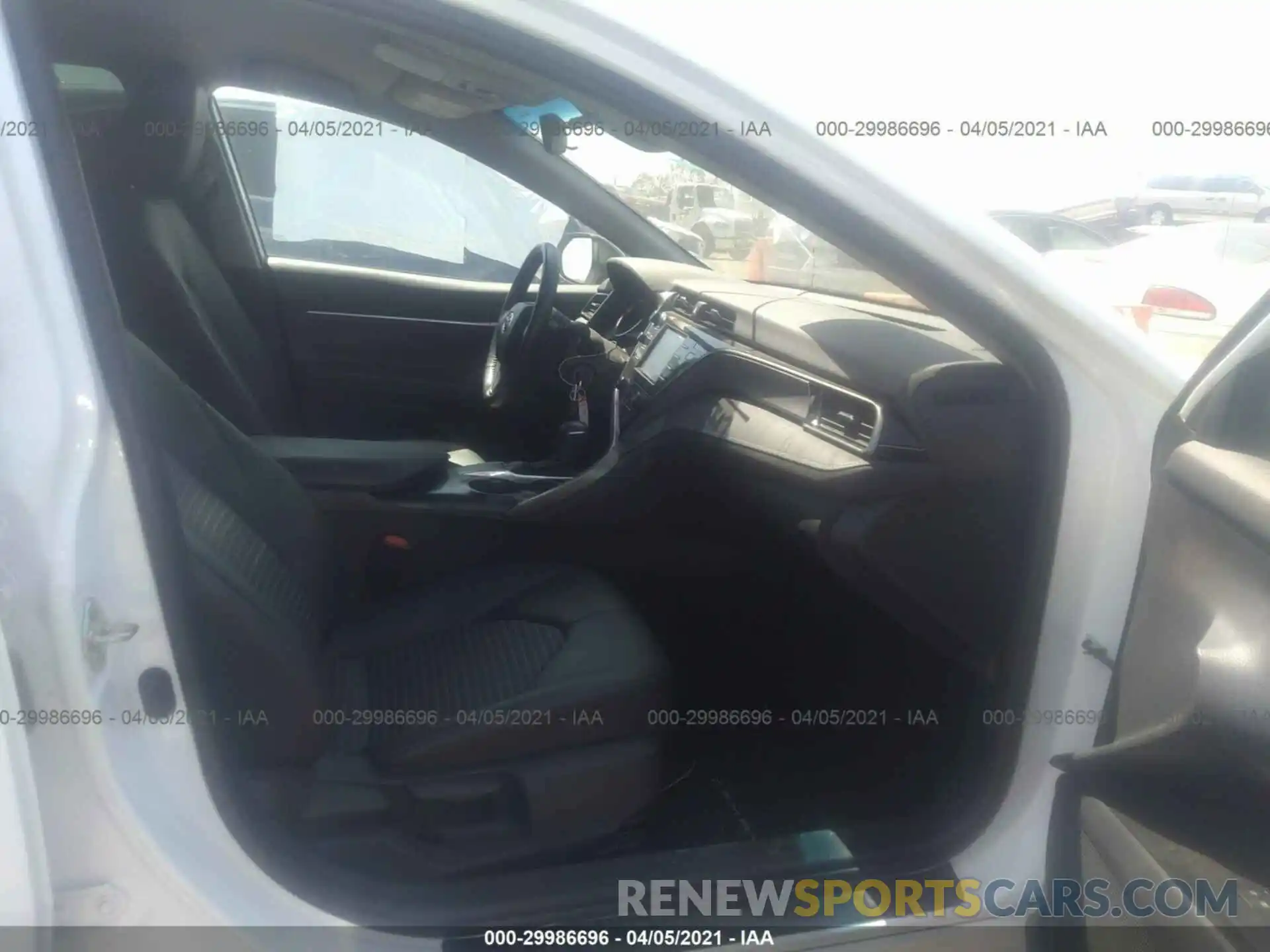 5 Photograph of a damaged car 4T1B11HK4KU282930 TOYOTA CAMRY 2019