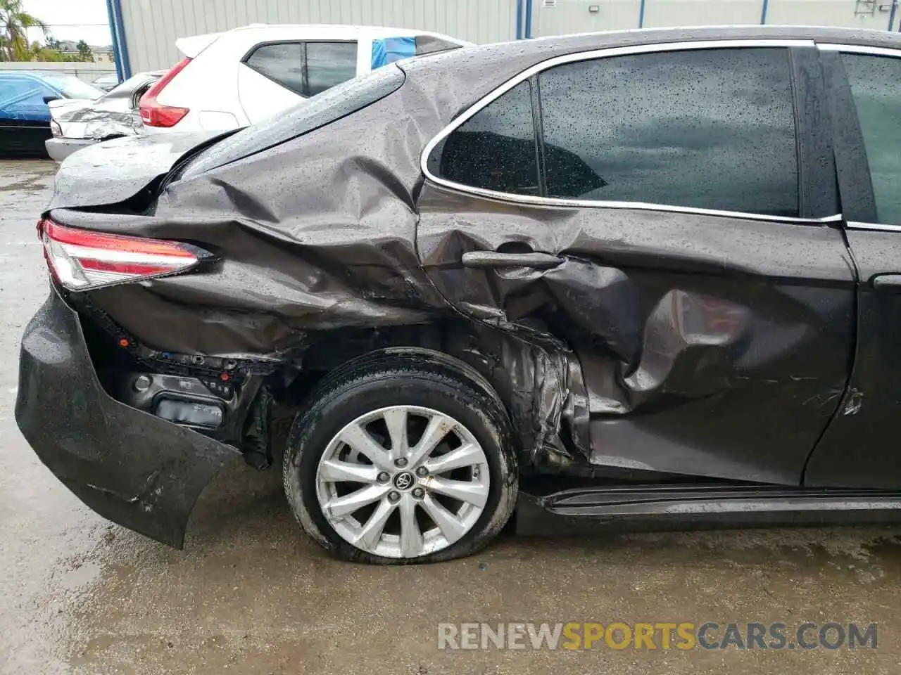 9 Photograph of a damaged car 4T1B11HK4KU283804 TOYOTA CAMRY 2019