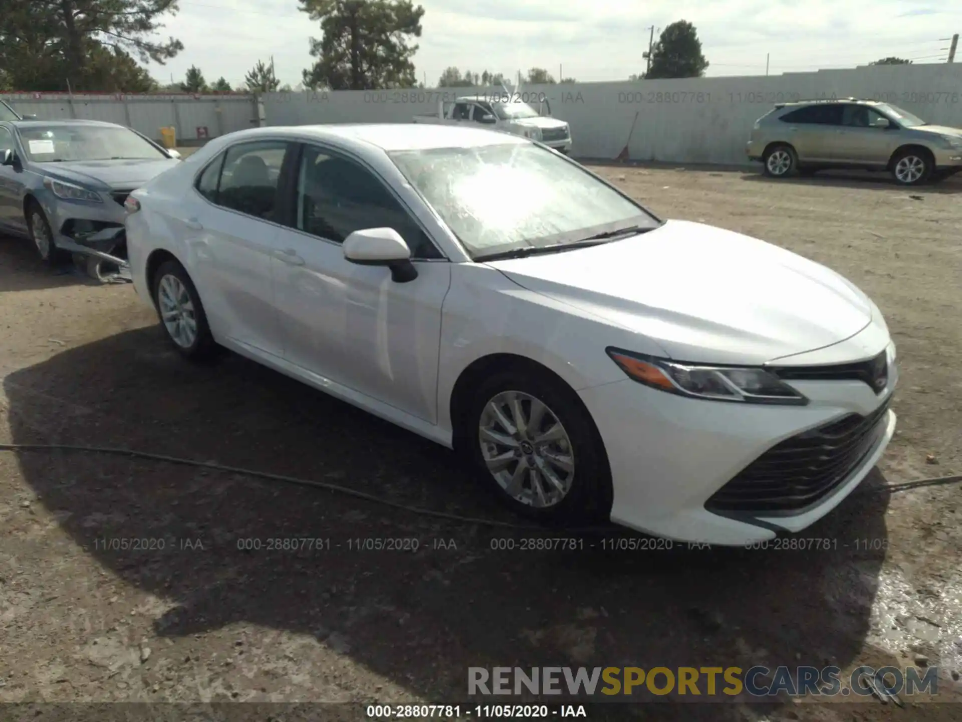 1 Photograph of a damaged car 4T1B11HK4KU283947 TOYOTA CAMRY 2019