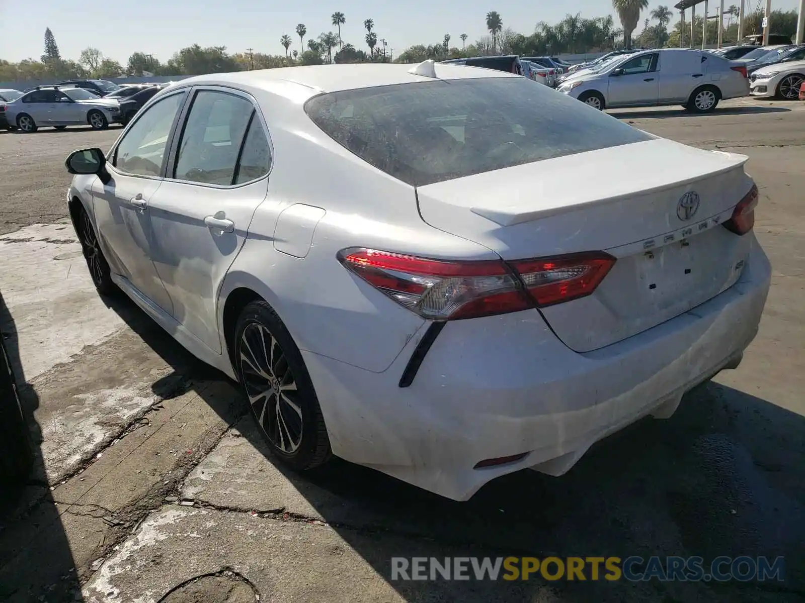 3 Photograph of a damaged car 4T1B11HK4KU286038 TOYOTA CAMRY 2019