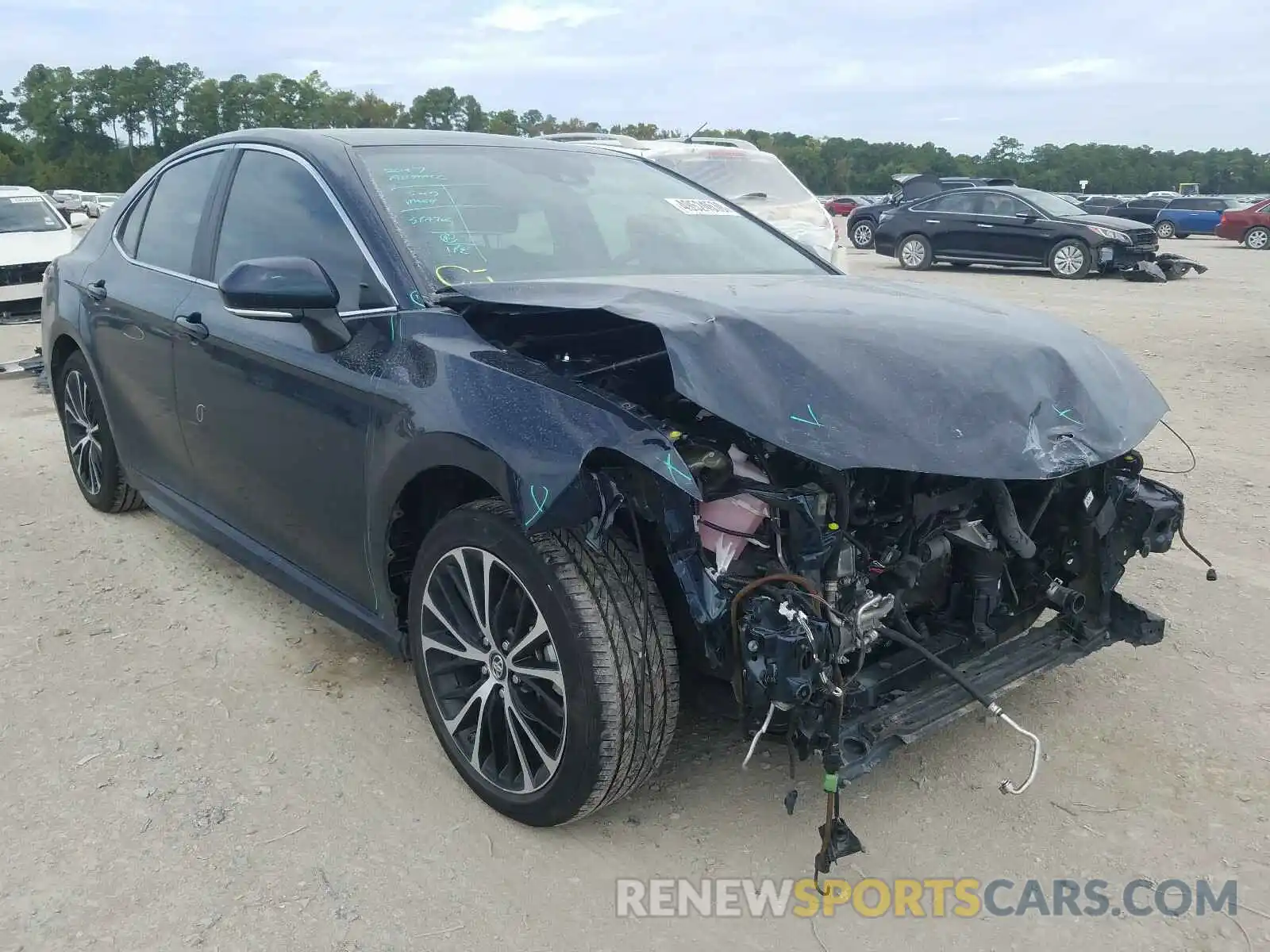 1 Photograph of a damaged car 4T1B11HK4KU286153 TOYOTA CAMRY 2019