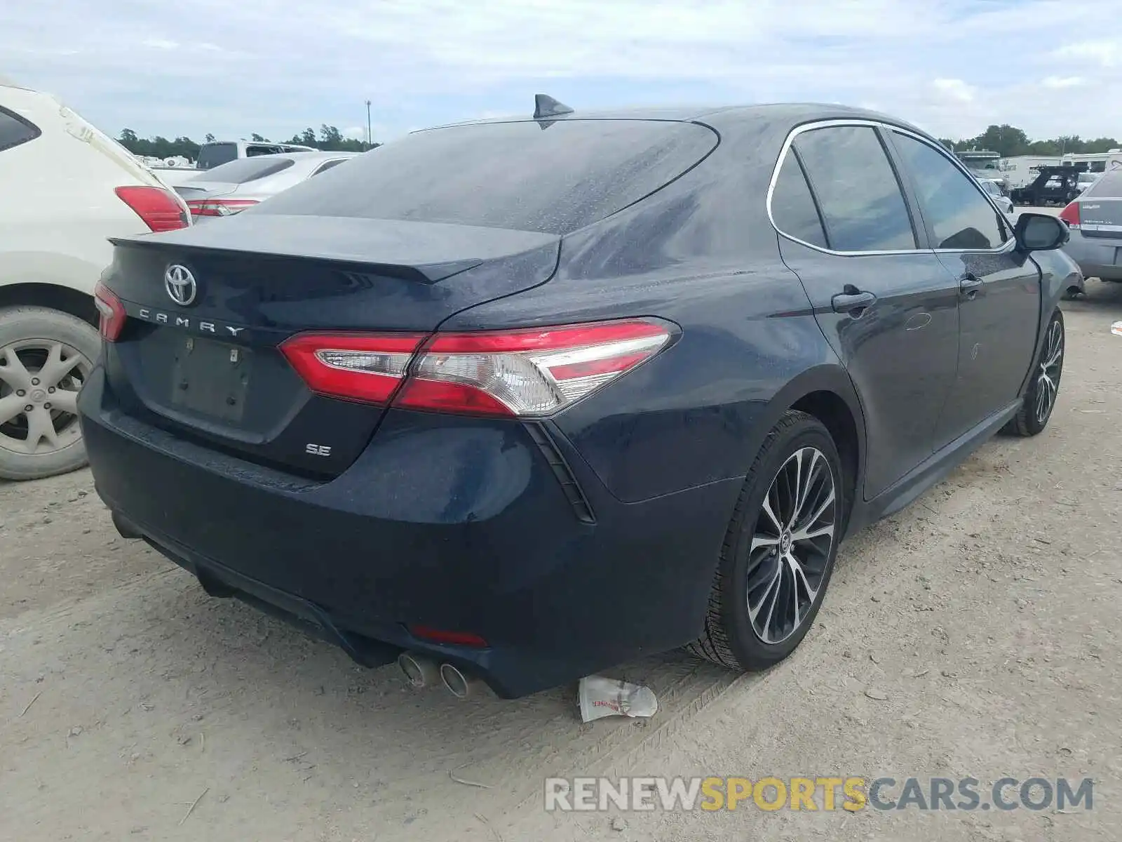 4 Photograph of a damaged car 4T1B11HK4KU286153 TOYOTA CAMRY 2019