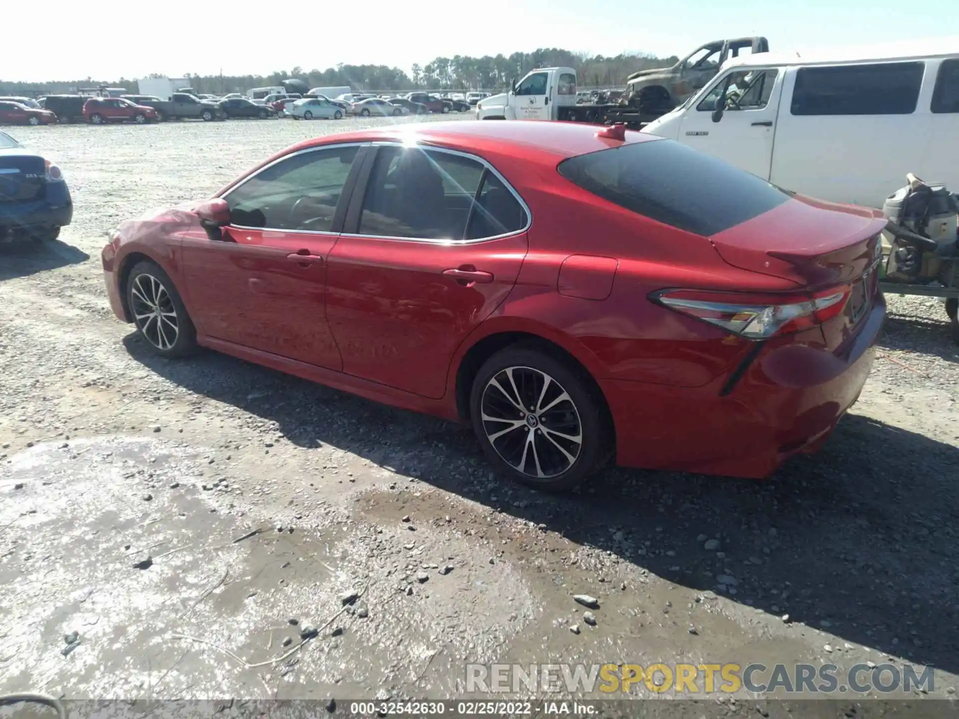 3 Photograph of a damaged car 4T1B11HK4KU286766 TOYOTA CAMRY 2019