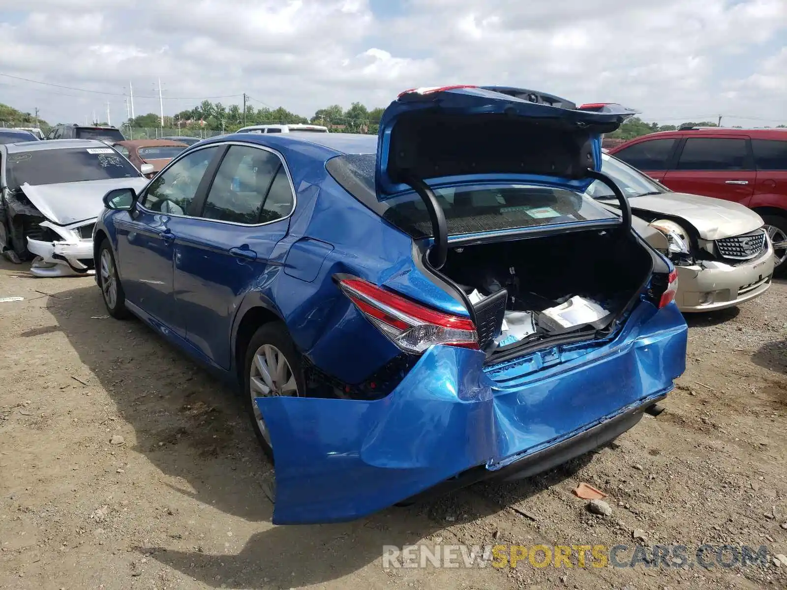 3 Photograph of a damaged car 4T1B11HK4KU287836 TOYOTA CAMRY 2019