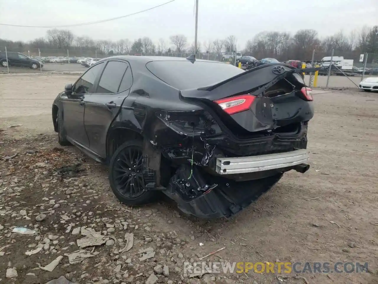 3 Фотография поврежденного автомобиля 4T1B11HK4KU288176 TOYOTA CAMRY 2019