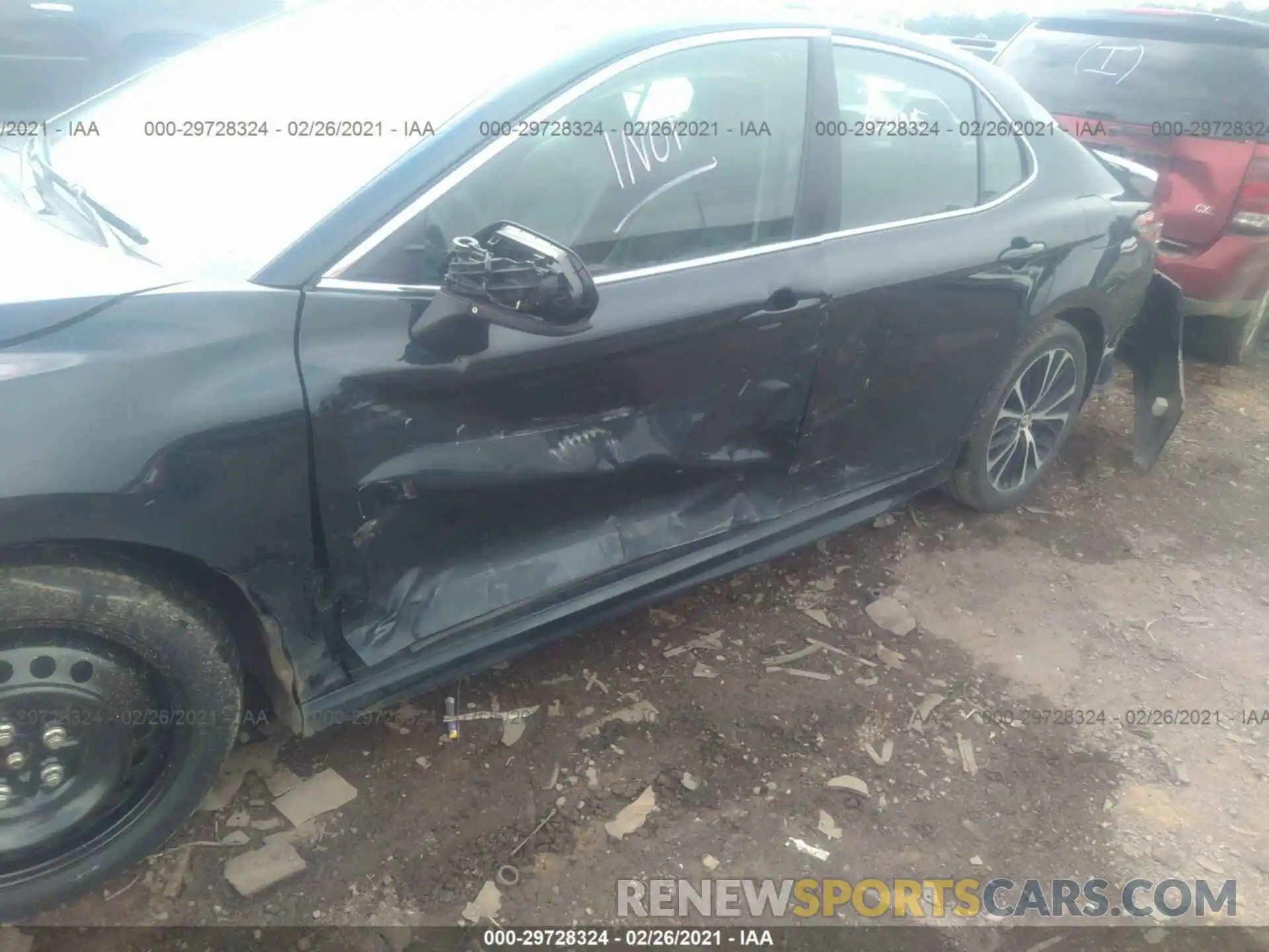 6 Photograph of a damaged car 4T1B11HK4KU288274 TOYOTA CAMRY 2019