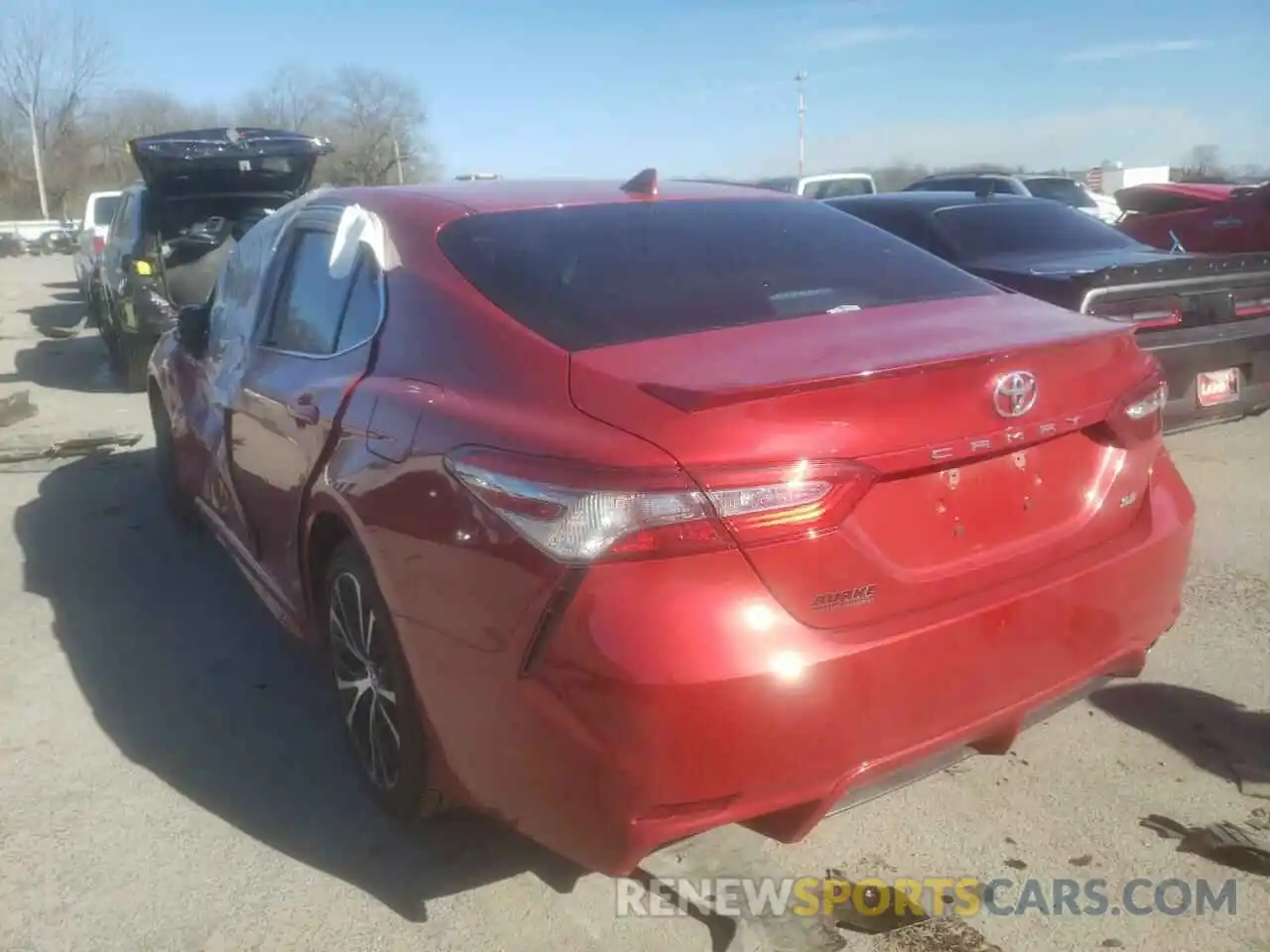 3 Photograph of a damaged car 4T1B11HK4KU292468 TOYOTA CAMRY 2019