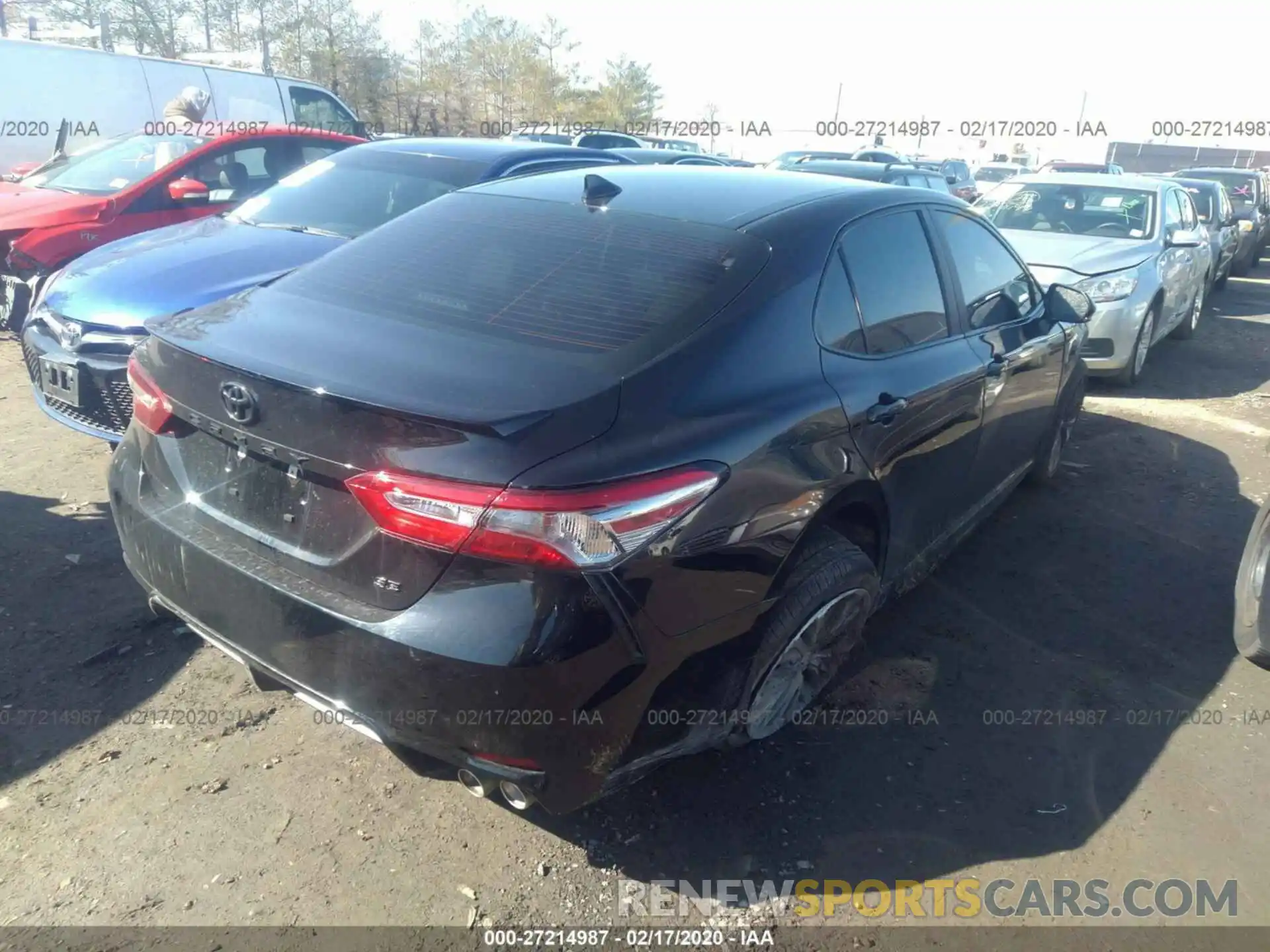 4 Фотография поврежденного автомобиля 4T1B11HK4KU293720 TOYOTA CAMRY 2019