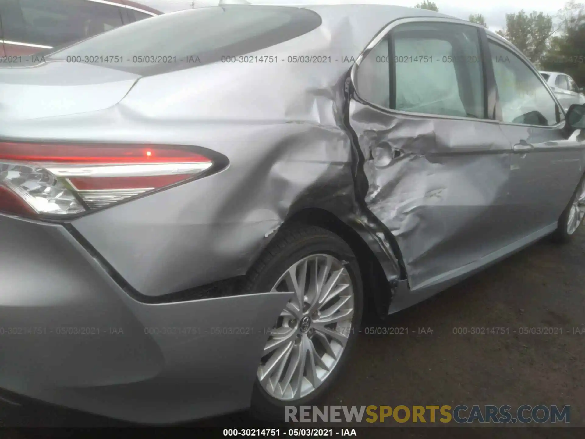 6 Photograph of a damaged car 4T1B11HK4KU294527 TOYOTA CAMRY 2019