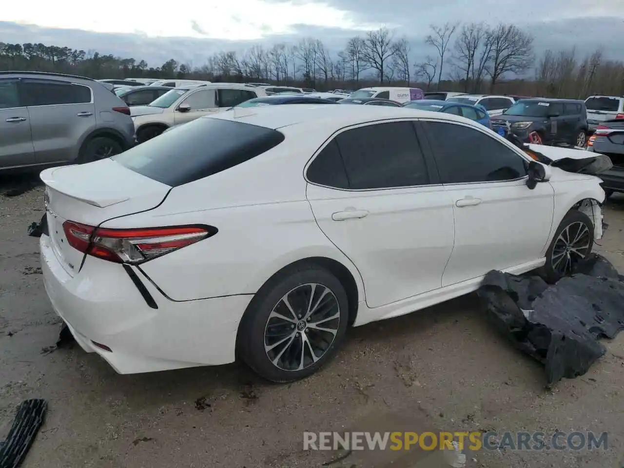 3 Photograph of a damaged car 4T1B11HK4KU295046 TOYOTA CAMRY 2019