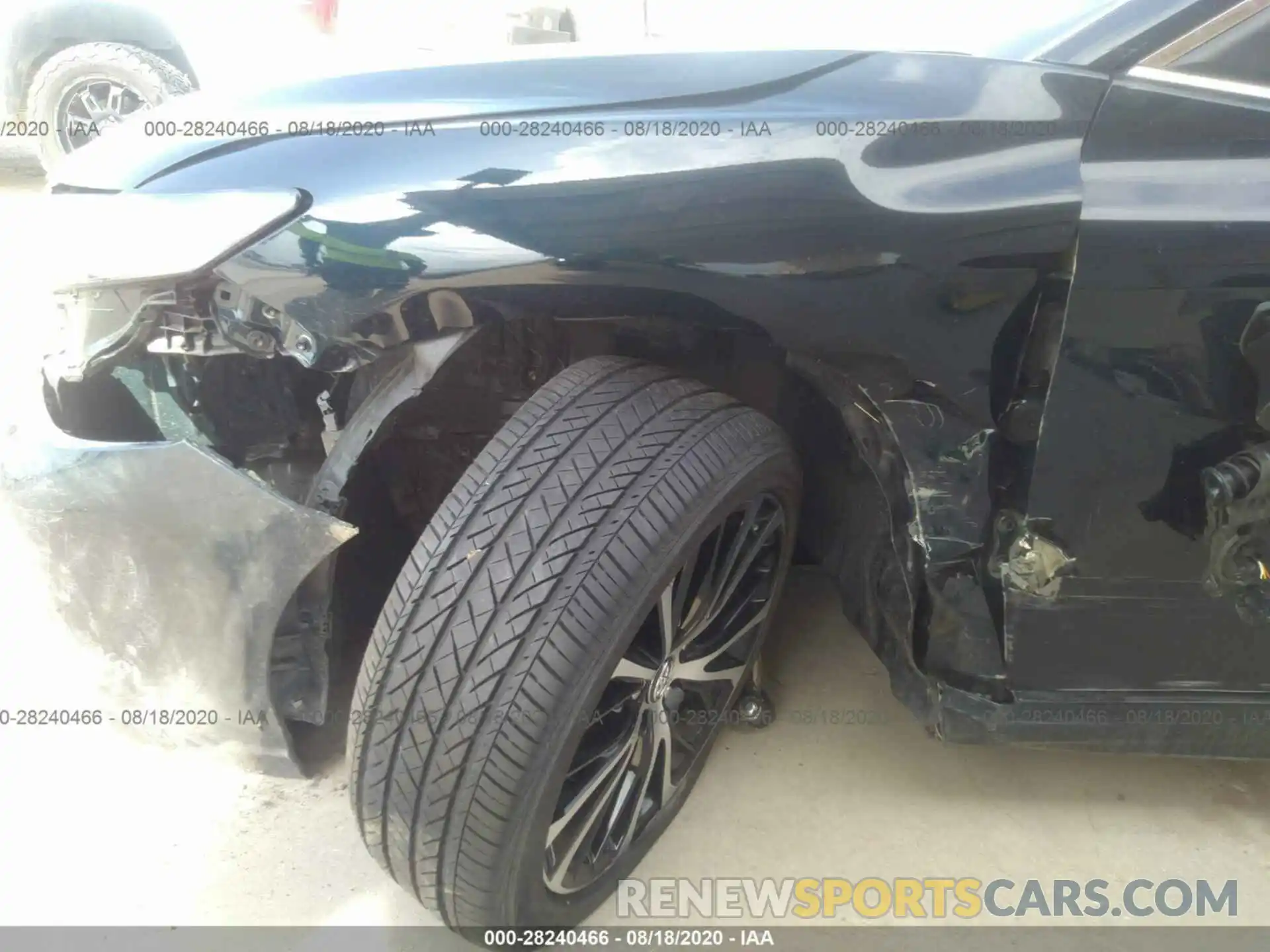 6 Photograph of a damaged car 4T1B11HK4KU298836 TOYOTA CAMRY 2019