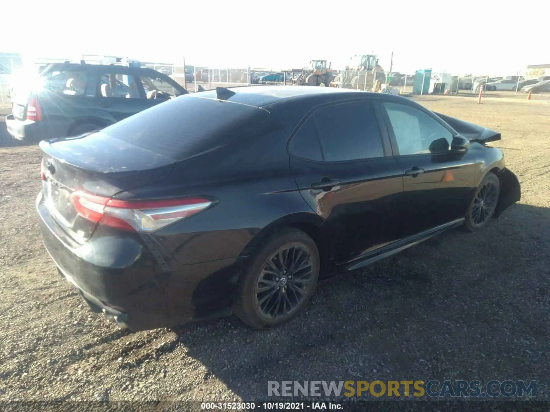 4 Фотография поврежденного автомобиля 4T1B11HK4KU299016 TOYOTA CAMRY 2019