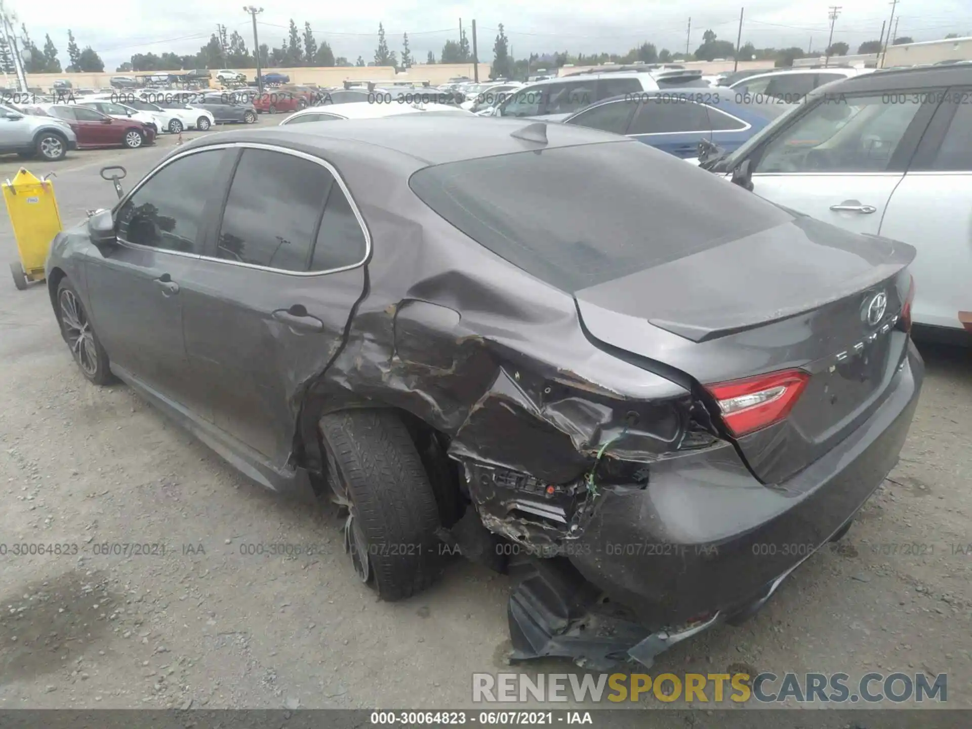 3 Photograph of a damaged car 4T1B11HK4KU299551 TOYOTA CAMRY 2019