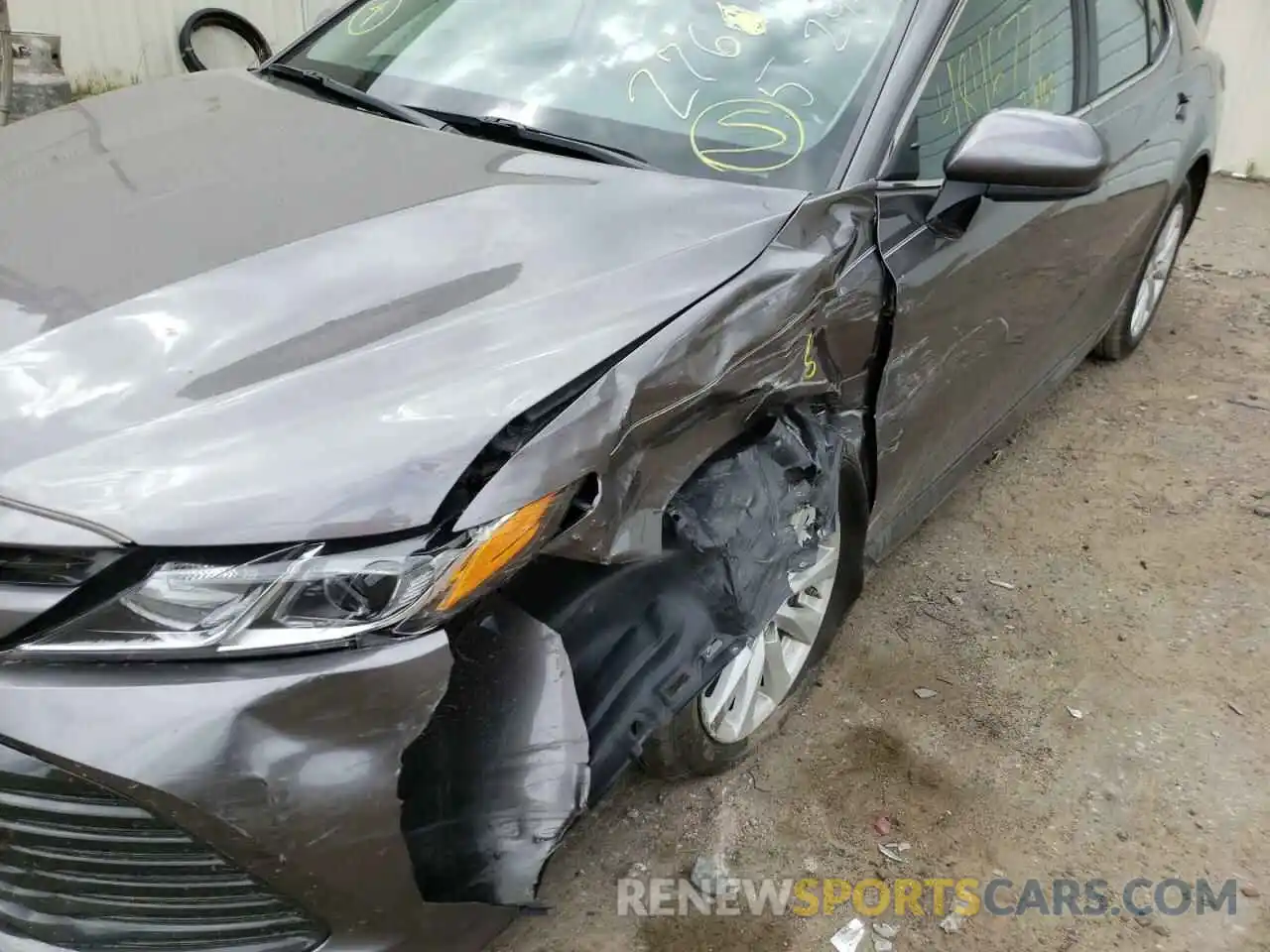 9 Photograph of a damaged car 4T1B11HK4KU679103 TOYOTA CAMRY 2019