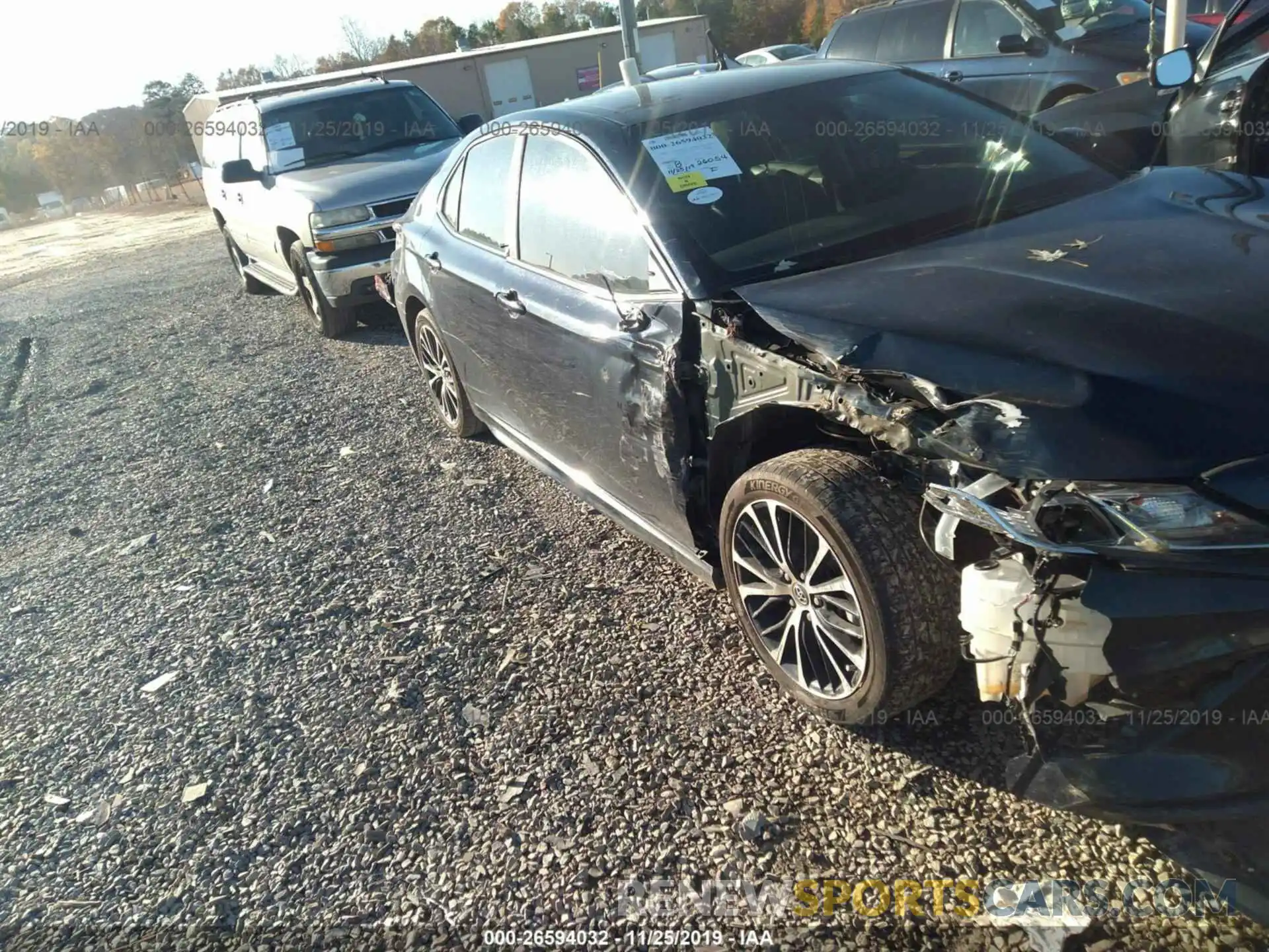 6 Photograph of a damaged car 4T1B11HK4KU679151 TOYOTA CAMRY 2019