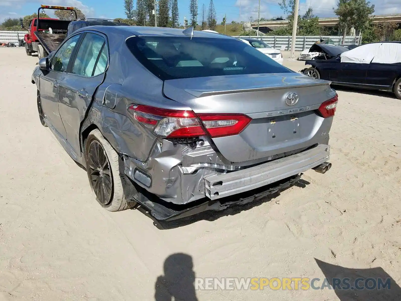 3 Photograph of a damaged car 4T1B11HK4KU679554 TOYOTA CAMRY 2019