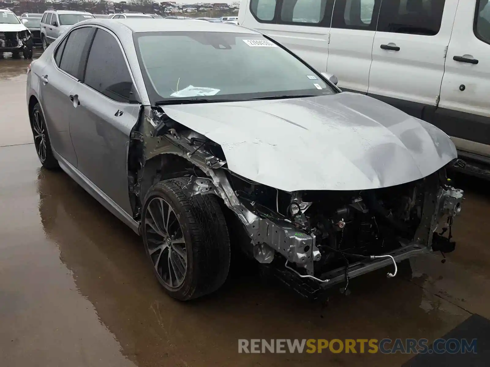 1 Photograph of a damaged car 4T1B11HK4KU679912 TOYOTA CAMRY 2019