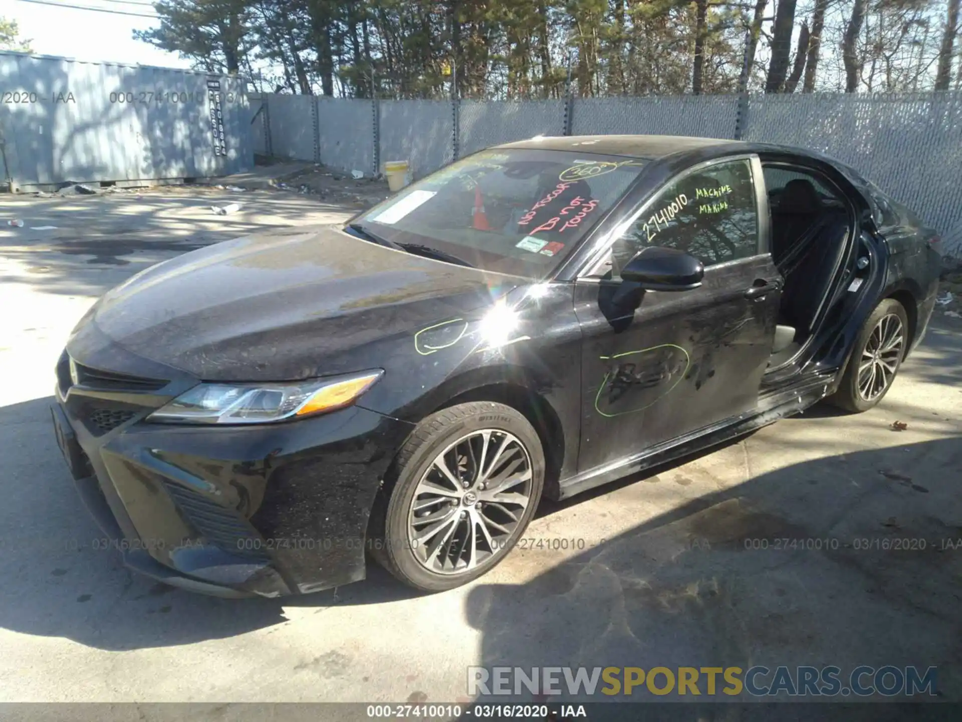 2 Photograph of a damaged car 4T1B11HK4KU680154 TOYOTA CAMRY 2019