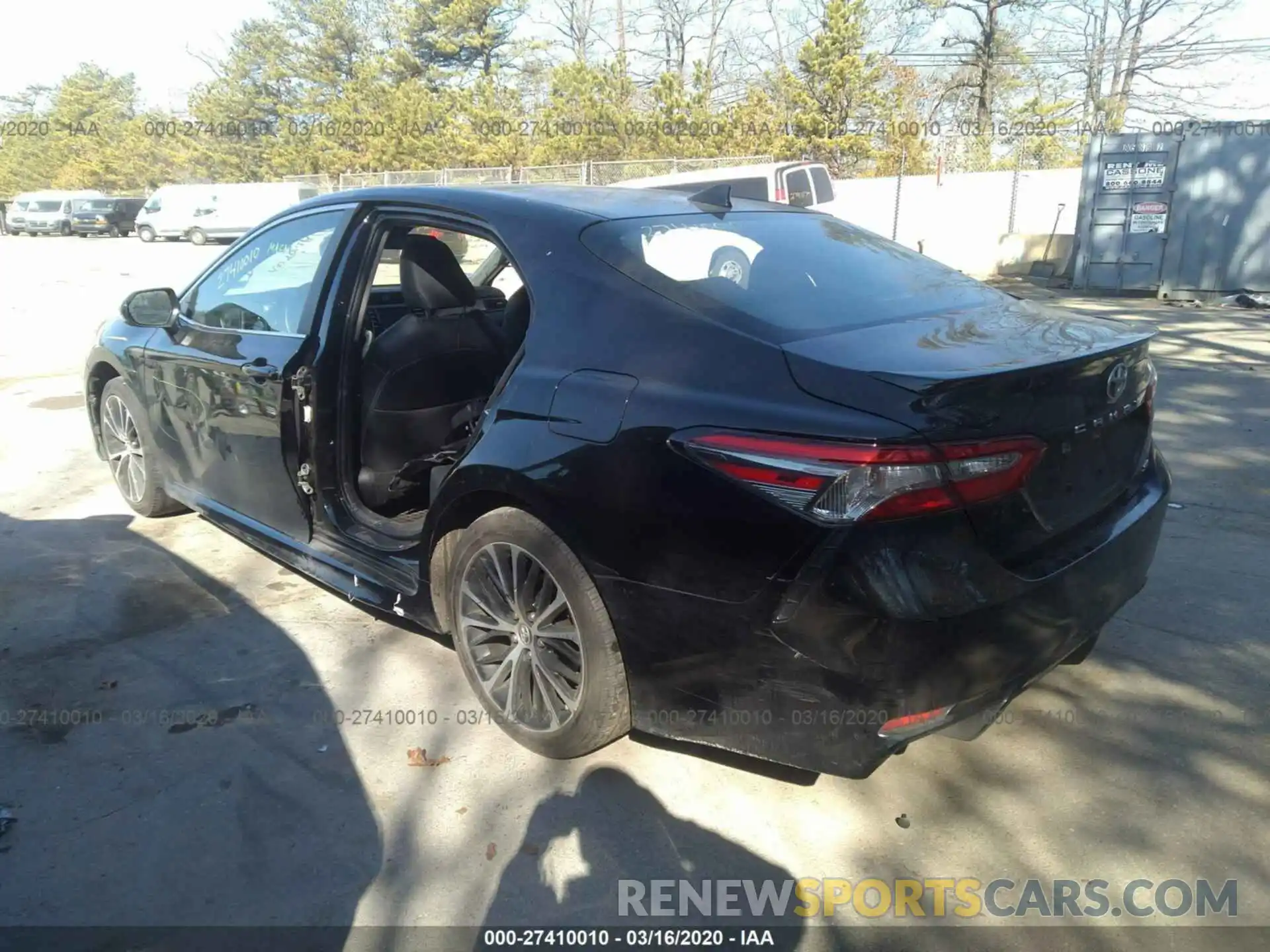 3 Photograph of a damaged car 4T1B11HK4KU680154 TOYOTA CAMRY 2019