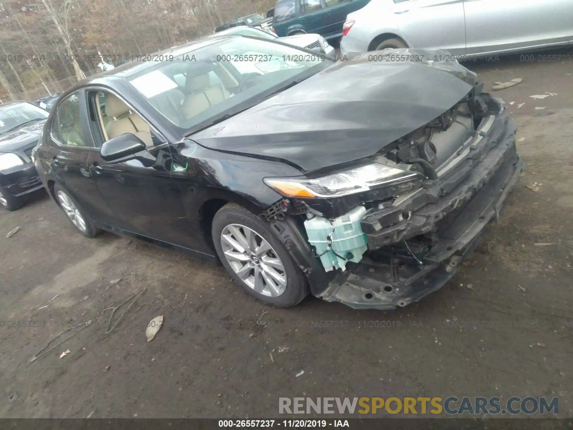 1 Photograph of a damaged car 4T1B11HK4KU680333 TOYOTA CAMRY 2019