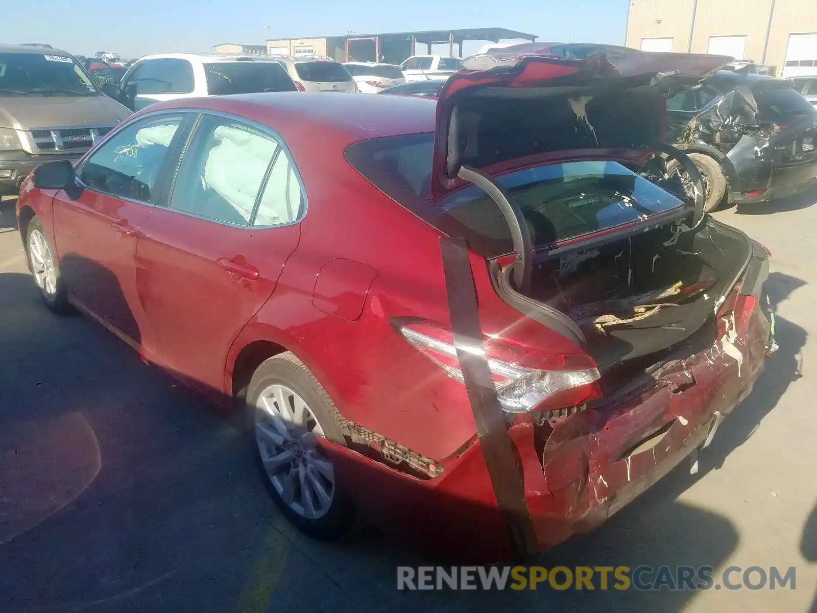 3 Photograph of a damaged car 4T1B11HK4KU683801 TOYOTA CAMRY 2019