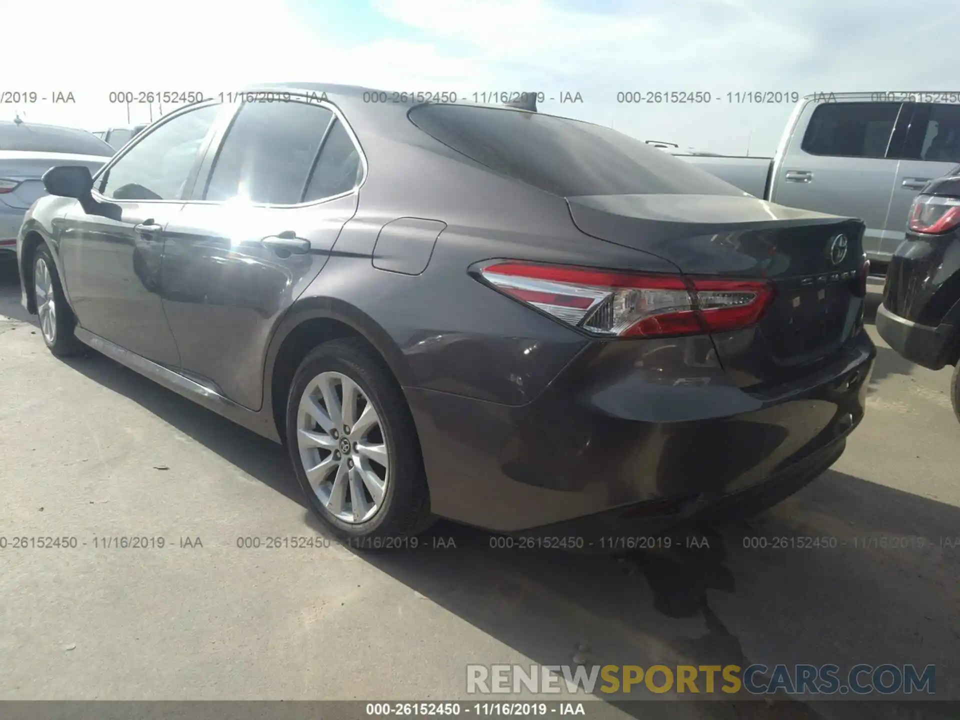 3 Photograph of a damaged car 4T1B11HK4KU684222 TOYOTA CAMRY 2019