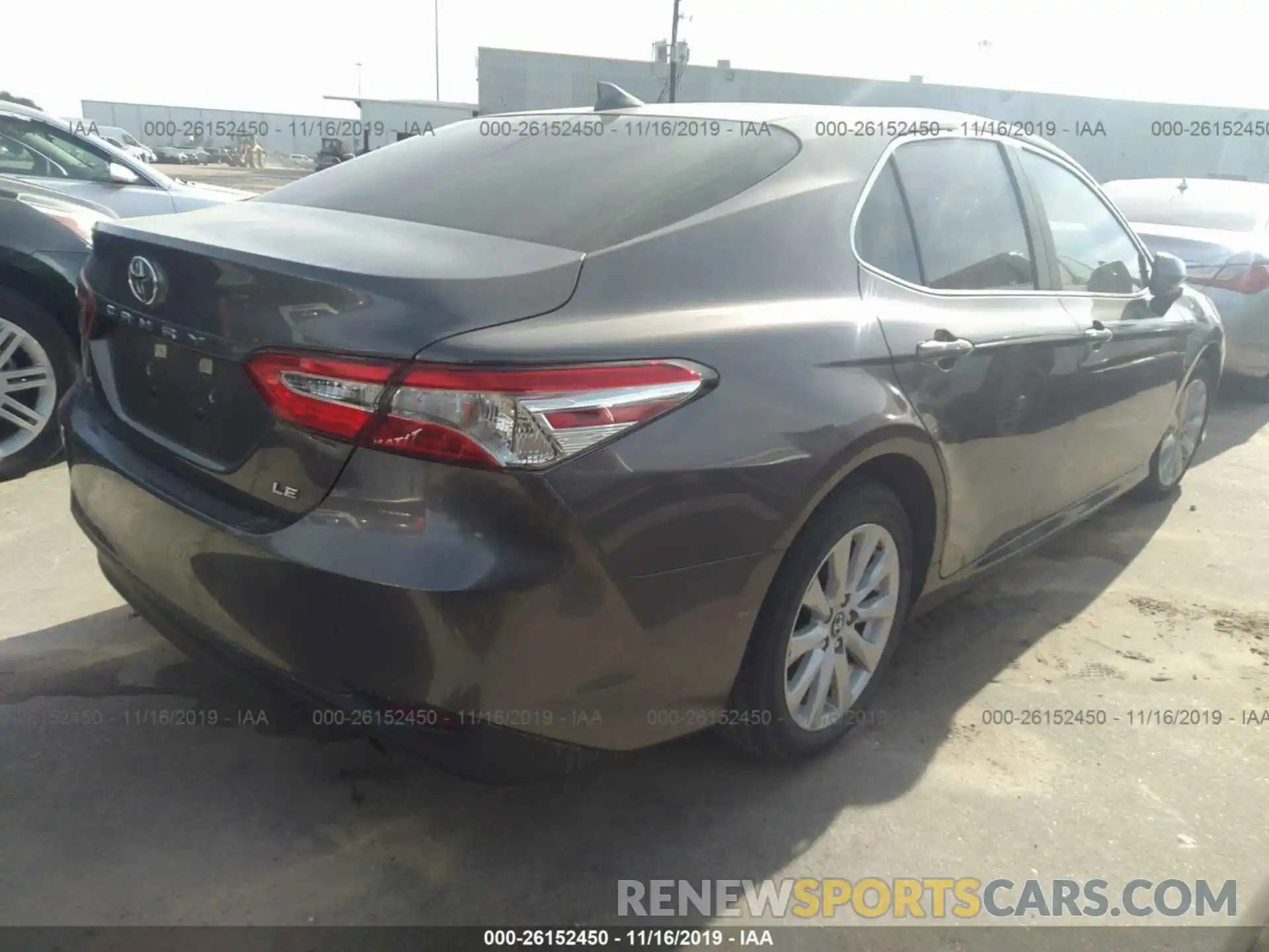 4 Фотография поврежденного автомобиля 4T1B11HK4KU684222 TOYOTA CAMRY 2019