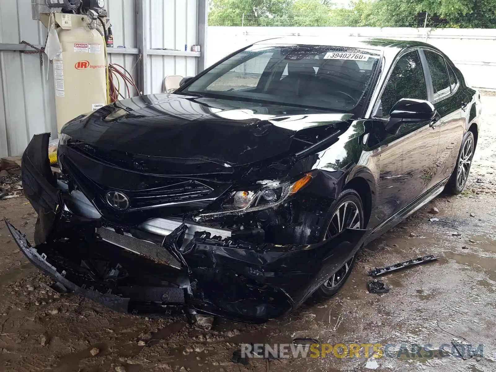 2 Photograph of a damaged car 4T1B11HK4KU685077 TOYOTA CAMRY 2019