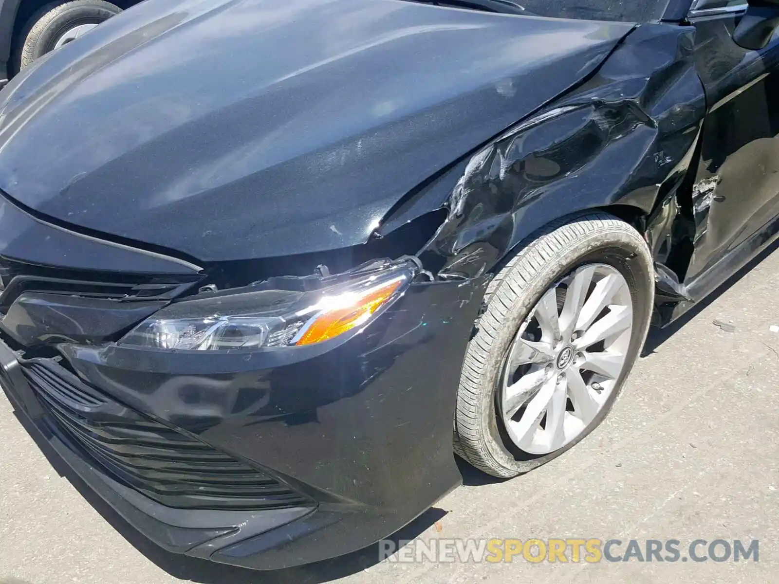 9 Photograph of a damaged car 4T1B11HK4KU686228 TOYOTA CAMRY 2019