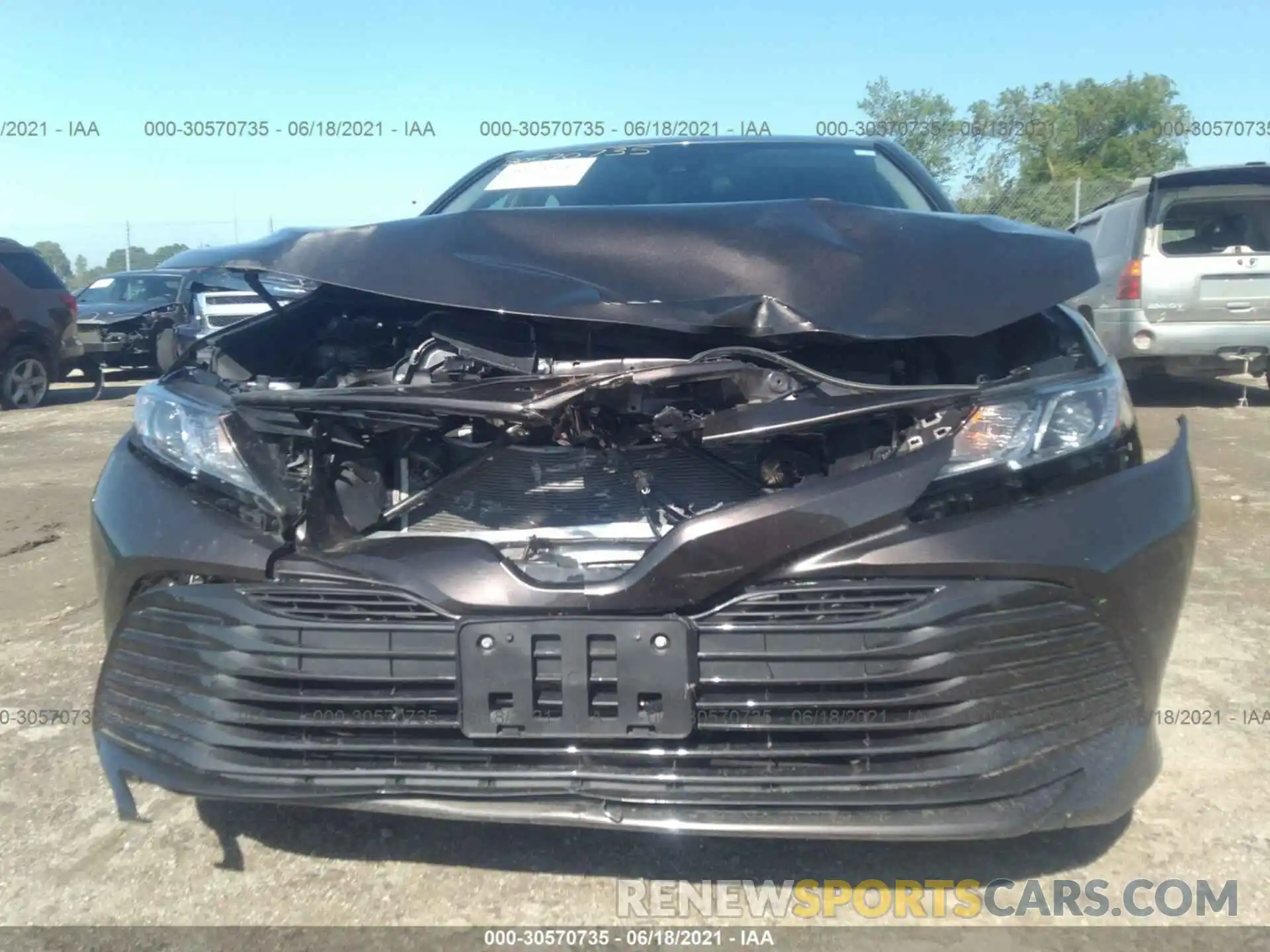 6 Photograph of a damaged car 4T1B11HK4KU686472 TOYOTA CAMRY 2019