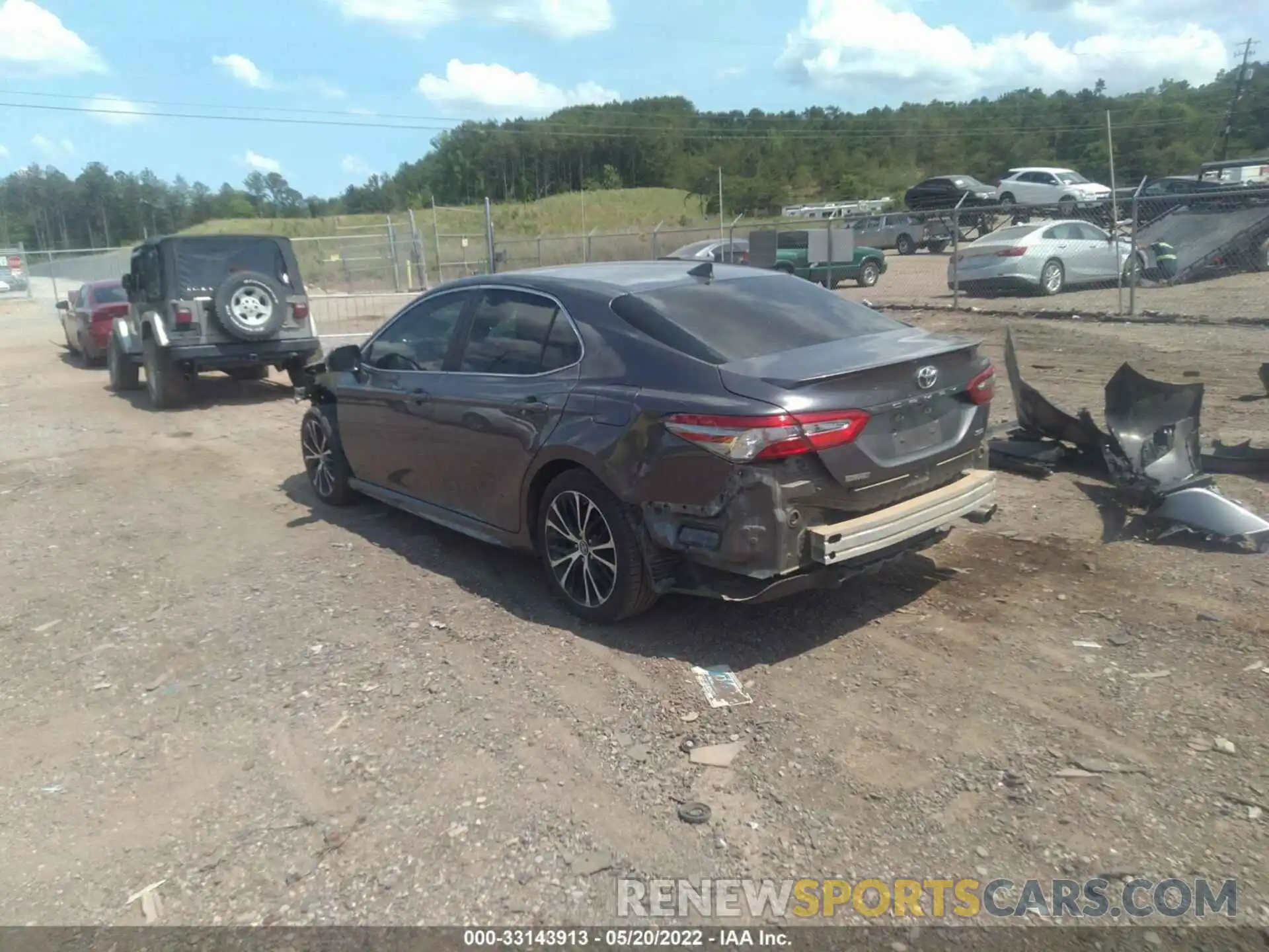 3 Фотография поврежденного автомобиля 4T1B11HK4KU687721 TOYOTA CAMRY 2019