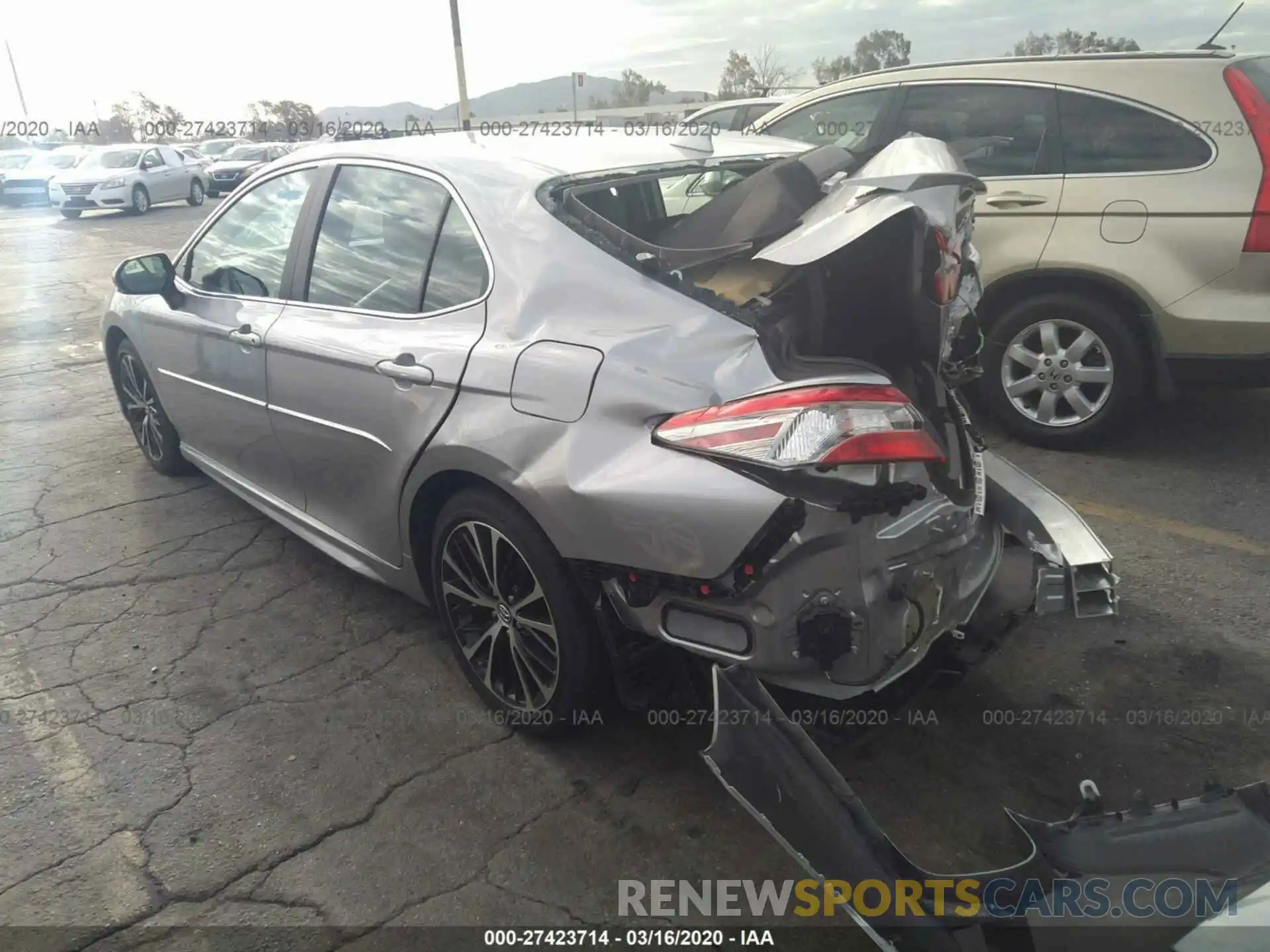 3 Photograph of a damaged car 4T1B11HK4KU689016 TOYOTA CAMRY 2019