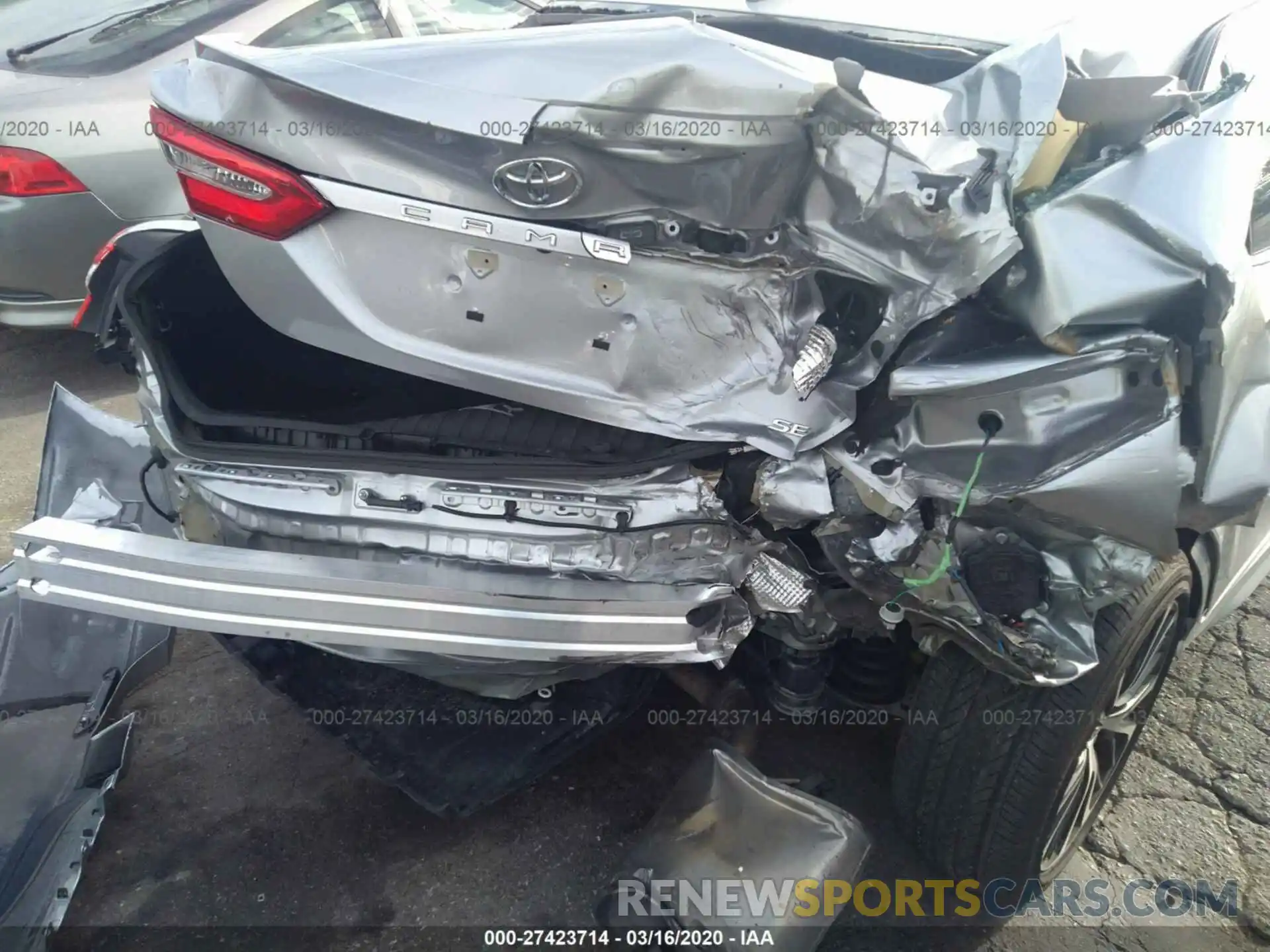 6 Photograph of a damaged car 4T1B11HK4KU689016 TOYOTA CAMRY 2019