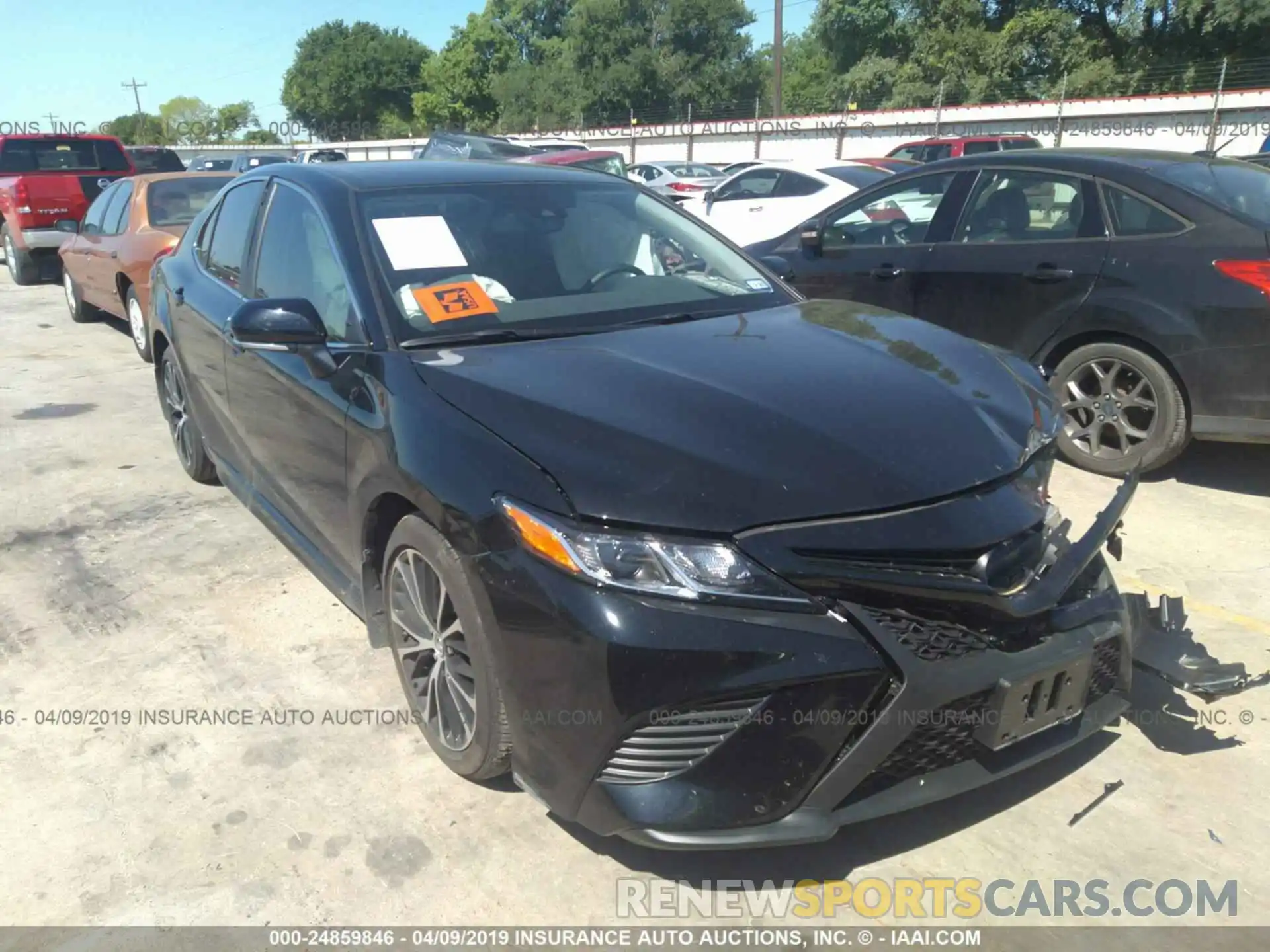 1 Photograph of a damaged car 4T1B11HK4KU689131 TOYOTA CAMRY 2019