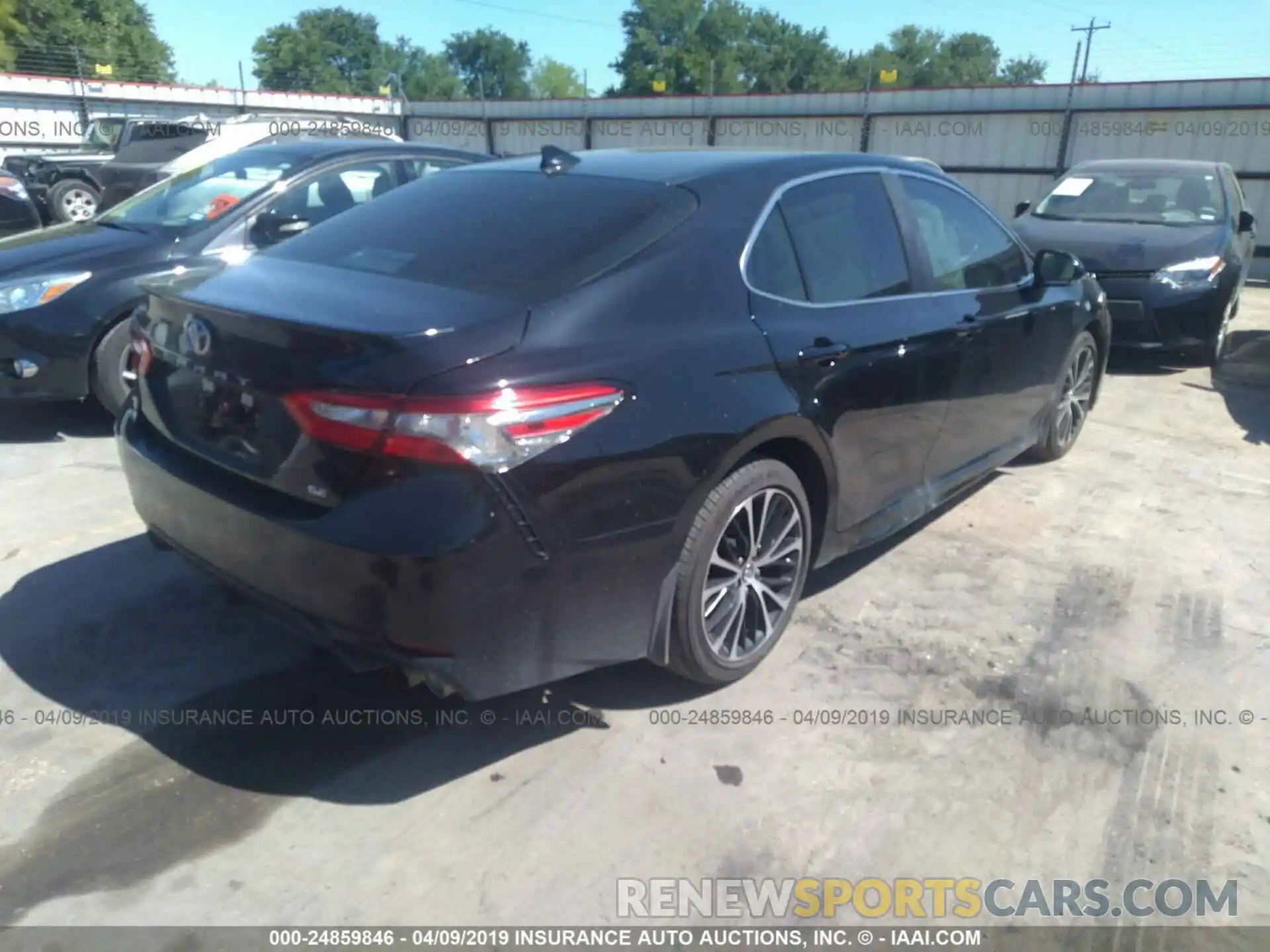 4 Photograph of a damaged car 4T1B11HK4KU689131 TOYOTA CAMRY 2019