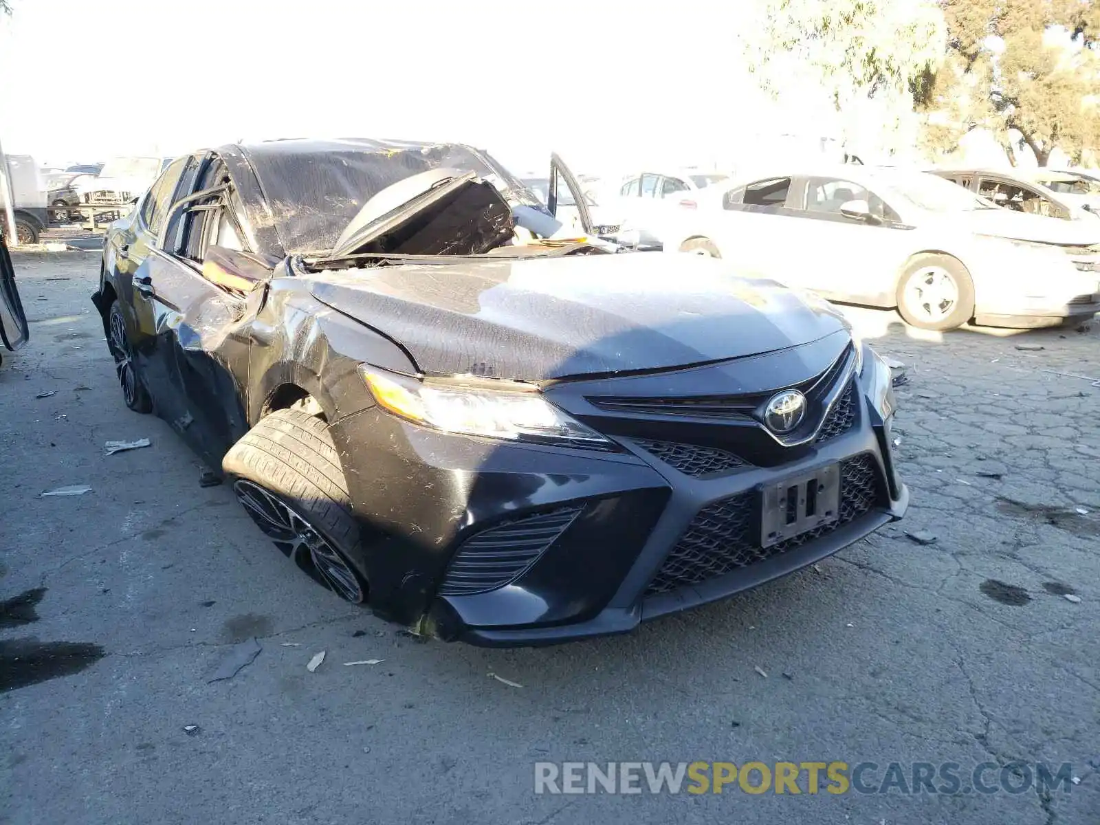 1 Photograph of a damaged car 4T1B11HK4KU689579 TOYOTA CAMRY 2019