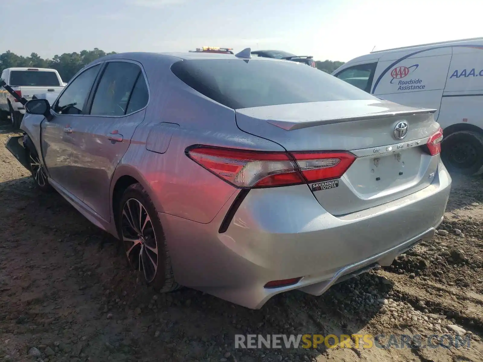 3 Photograph of a damaged car 4T1B11HK4KU689601 TOYOTA CAMRY 2019