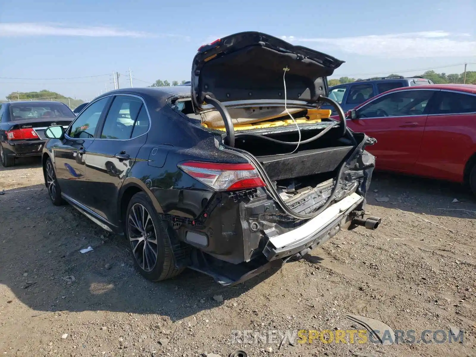 3 Photograph of a damaged car 4T1B11HK4KU690683 TOYOTA CAMRY 2019
