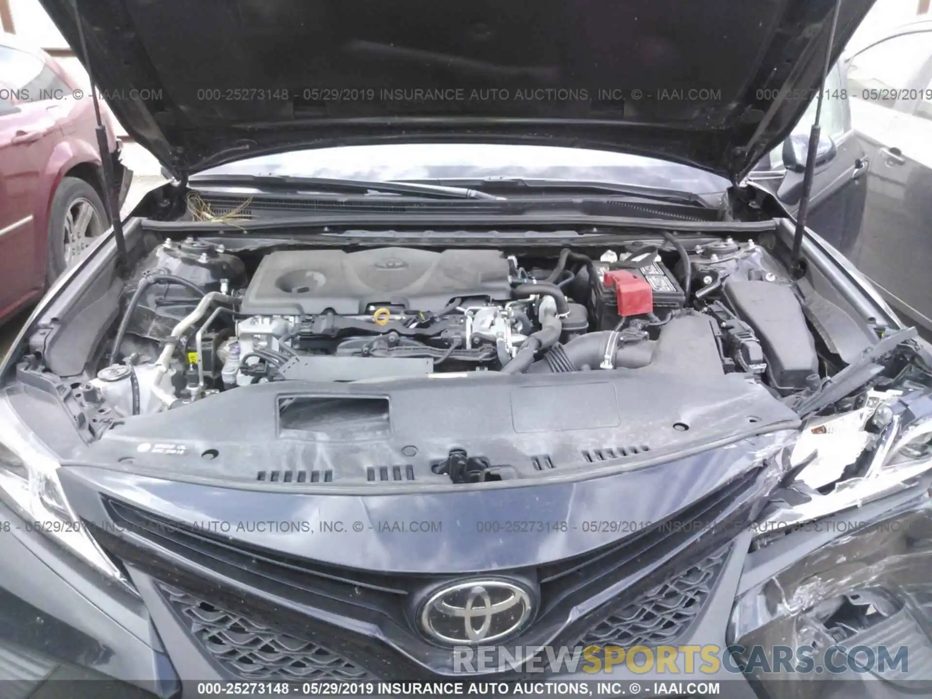 10 Photograph of a damaged car 4T1B11HK4KU690876 TOYOTA CAMRY 2019